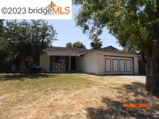 This is a fixer upper and house needs work. 4 bedroom, 2 bath, family room and 2 car garage. A new roof needed. Buyers please do all inspections and investigations prior to offer.
