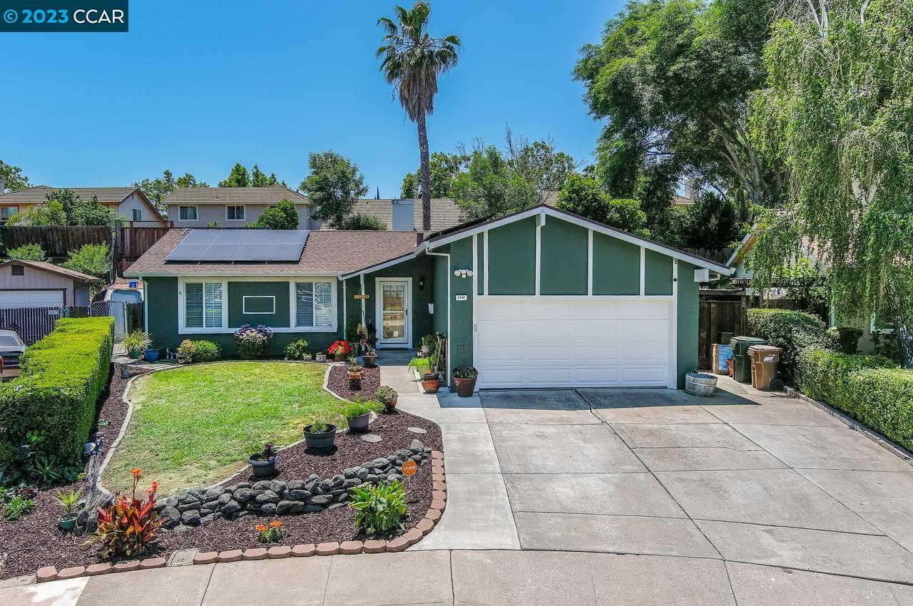 Detail Gallery Image 1 of 1 For 2941 Carmona Way, Antioch,  CA 94509 - 3 Beds | 2 Baths