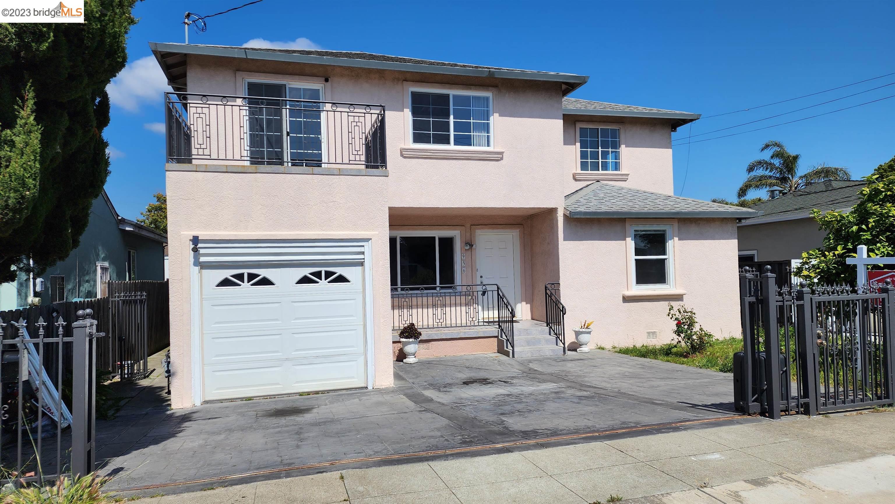 Detail Gallery Image 1 of 1 For 936 Martin Blvd, San Leandro,  CA 94577 - 6 Beds | 4 Baths