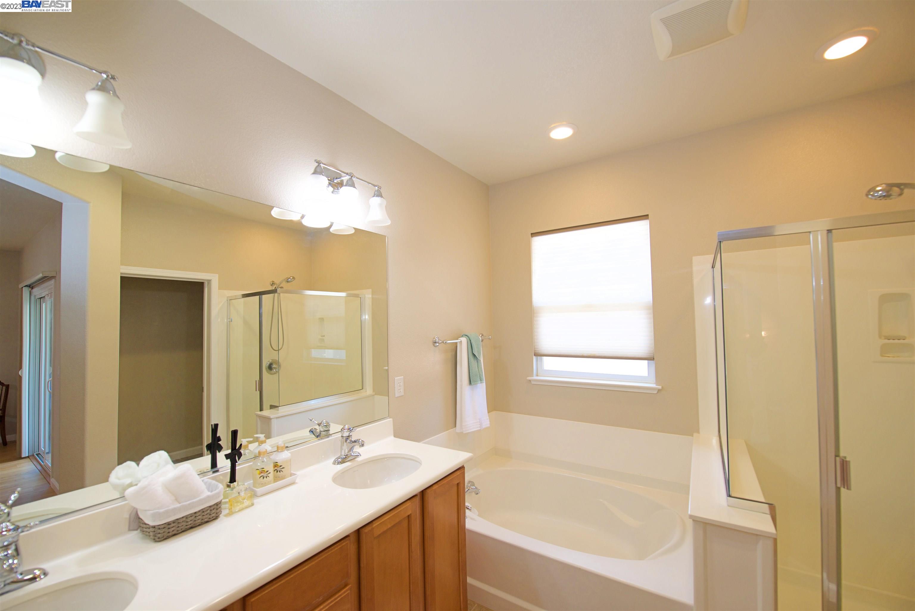 Detail Gallery Image 15 of 22 For 135 W Saltillo Lane, Mountain House,  CA 95391-3028 - 2 Beds | 2 Baths