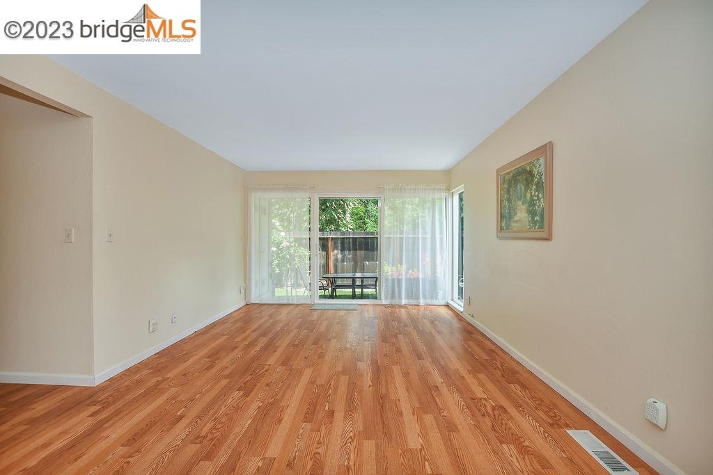Photo #6: 41029863 Listing 