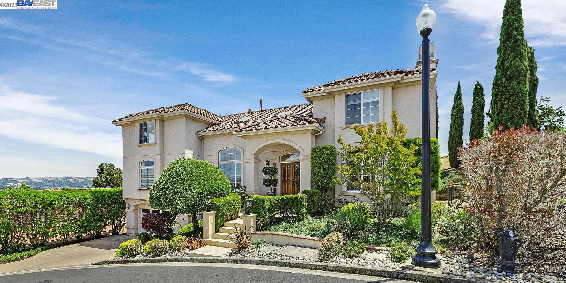 Detail Gallery Image 1 of 1 For 2859 Eugene Ter, Castro Valley,  CA 94546 - 4 Beds | 3 Baths