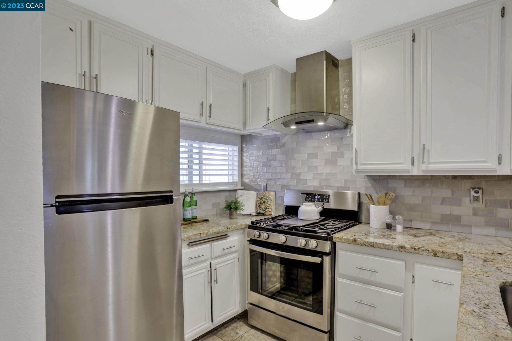 Photo #4: 41030247 Listing 