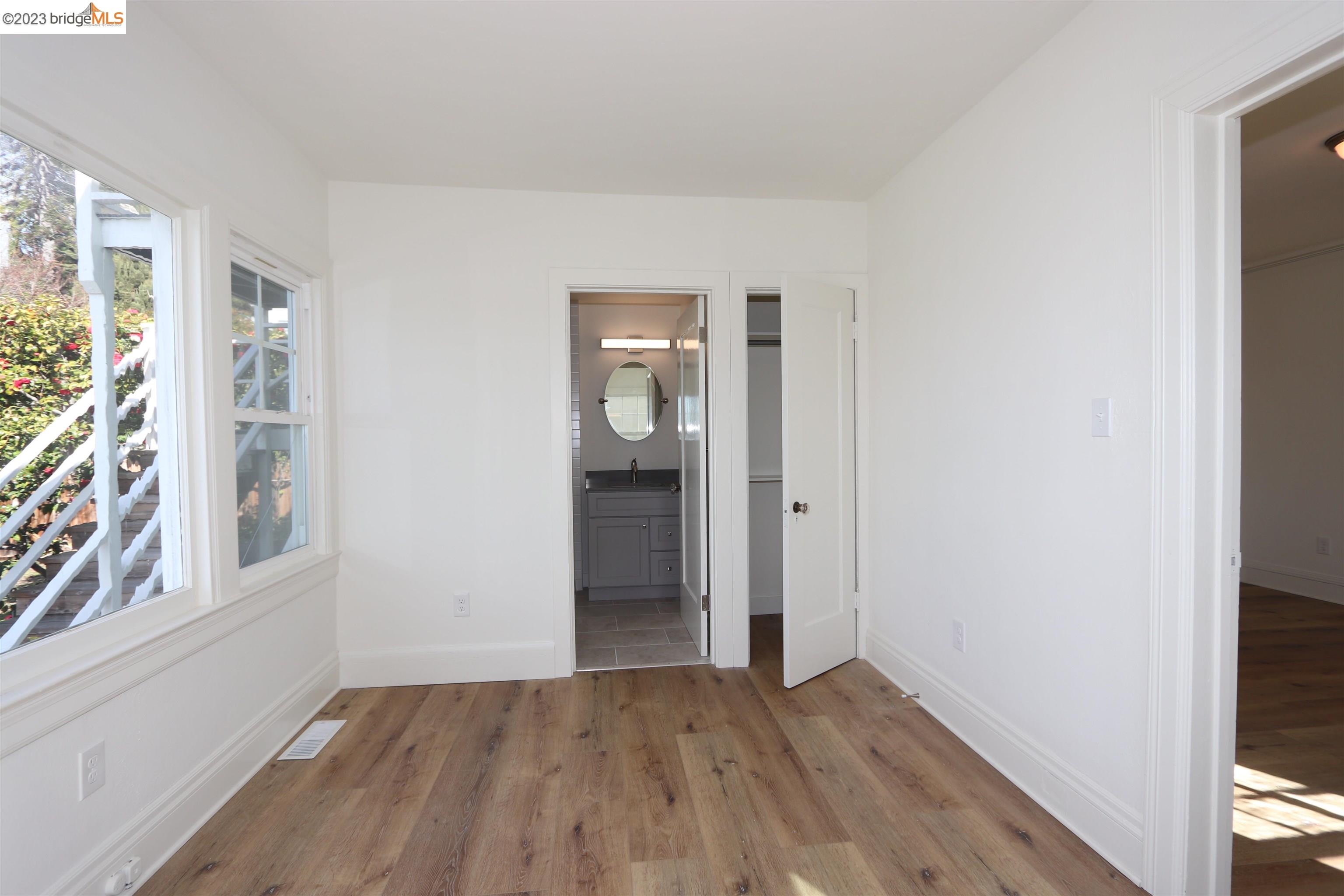 Detail Gallery Image 24 of 49 For 841 Warfield Ave, Oakland,  CA 94610 - – Beds | – Baths