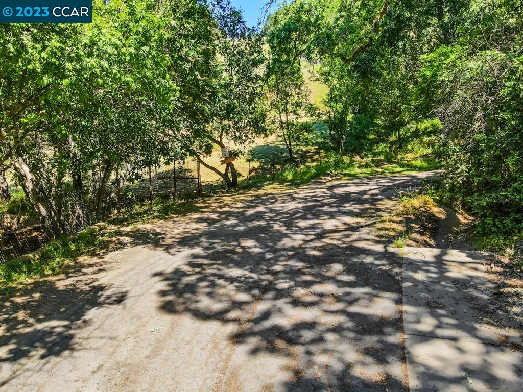 Detail Gallery Image 1 of 1 For 11 Sequoia Way, Martinez,  CA 94553 - – Beds | – Baths