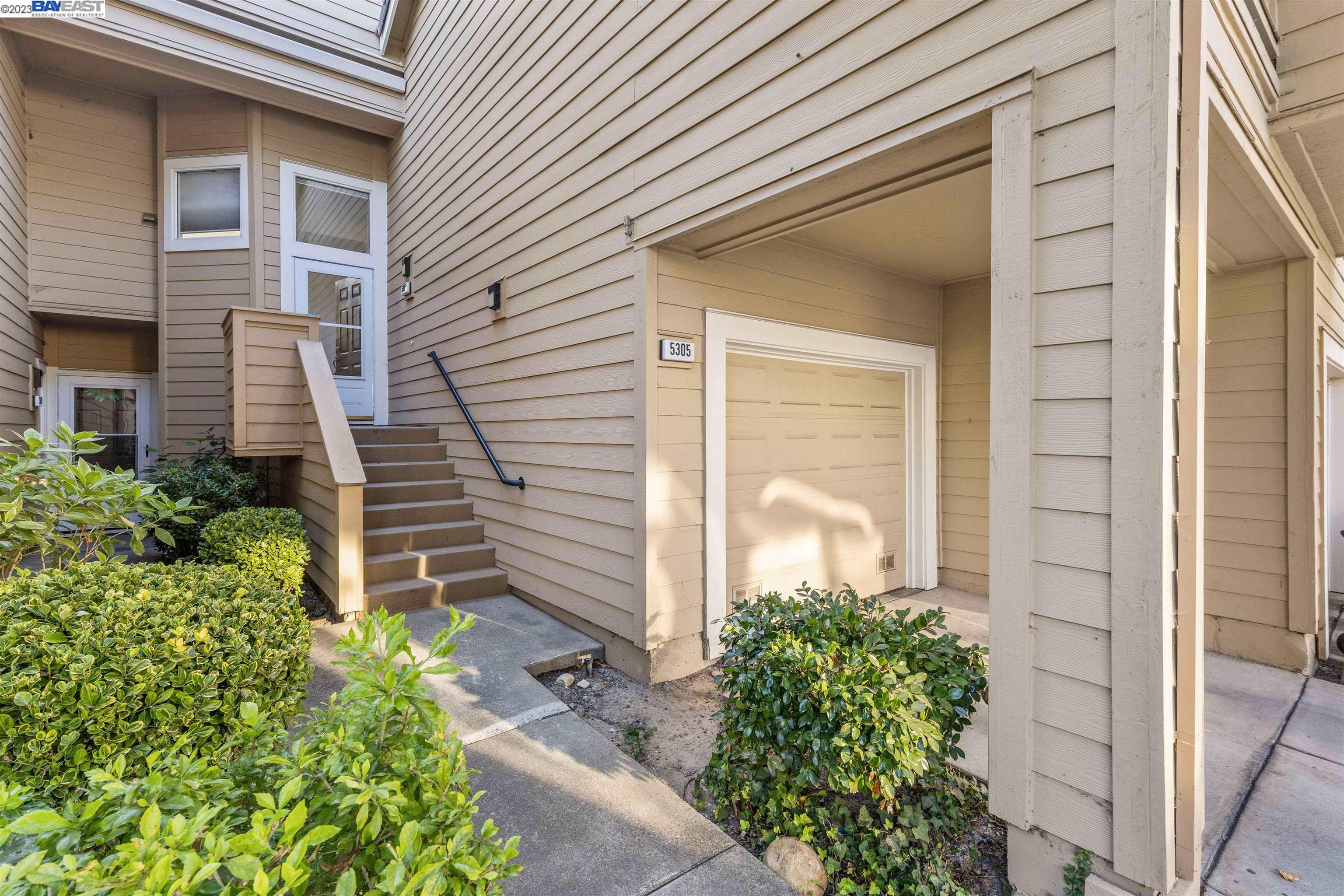Photo #2: 41030341 Listing 