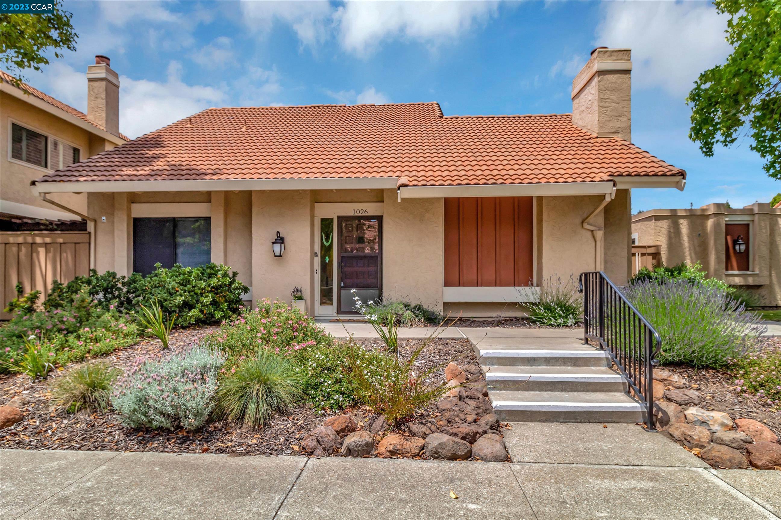 MLS: 41030393 Condo For Sale