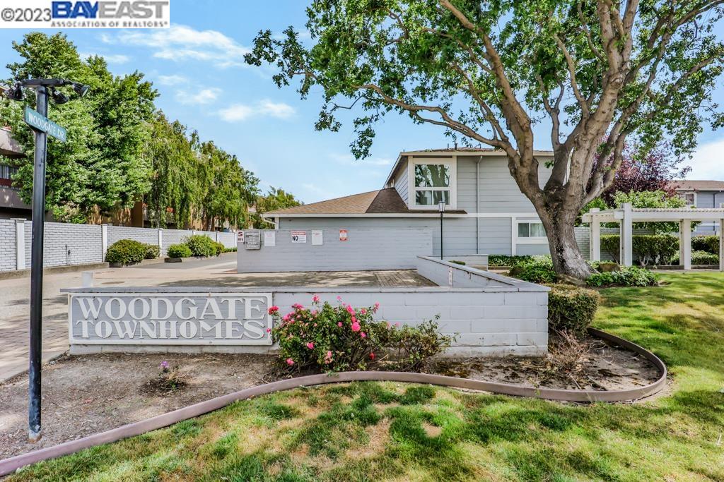 Detail Gallery Image 1 of 1 For 787 Woodgate Dr, San Leandro,  CA 94579 - 3 Beds | 2 Baths