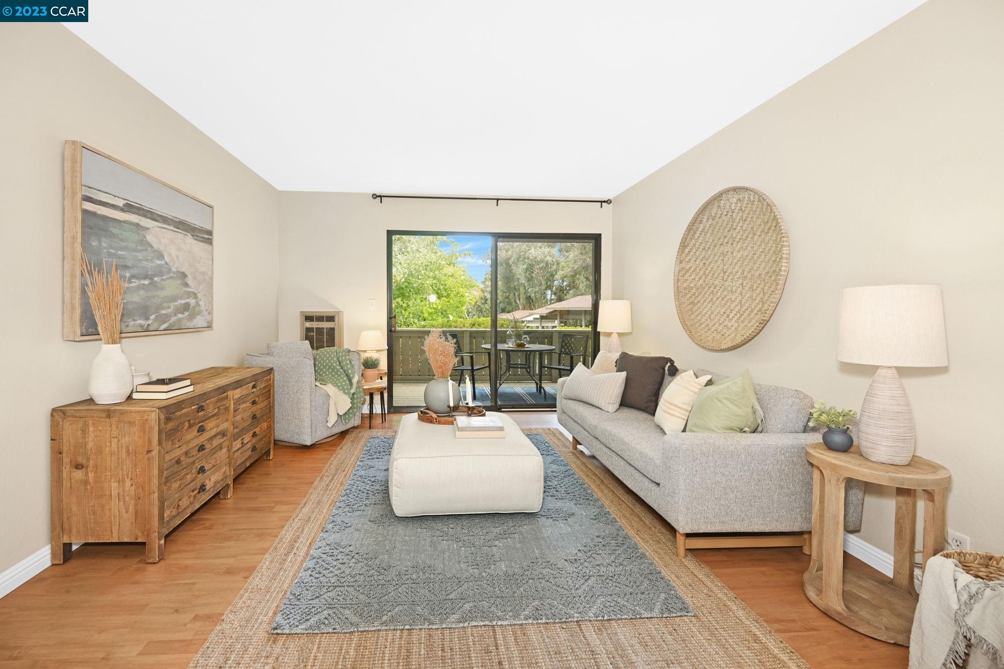 Photo #2: 41030495 Listing 