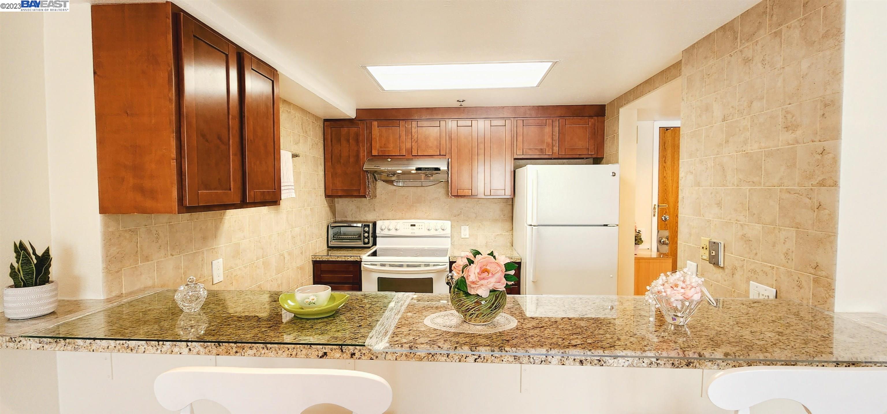 Photo #5: 41030498 Listing 