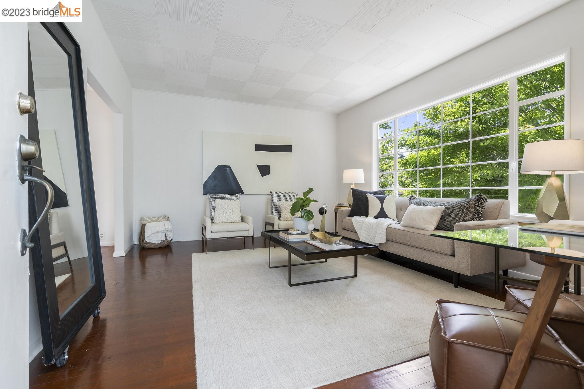 Detail Gallery Image 1 of 1 For 3326 Harrison Street, Oakland,  CA 94611-5421 - 3 Beds | 2 Baths