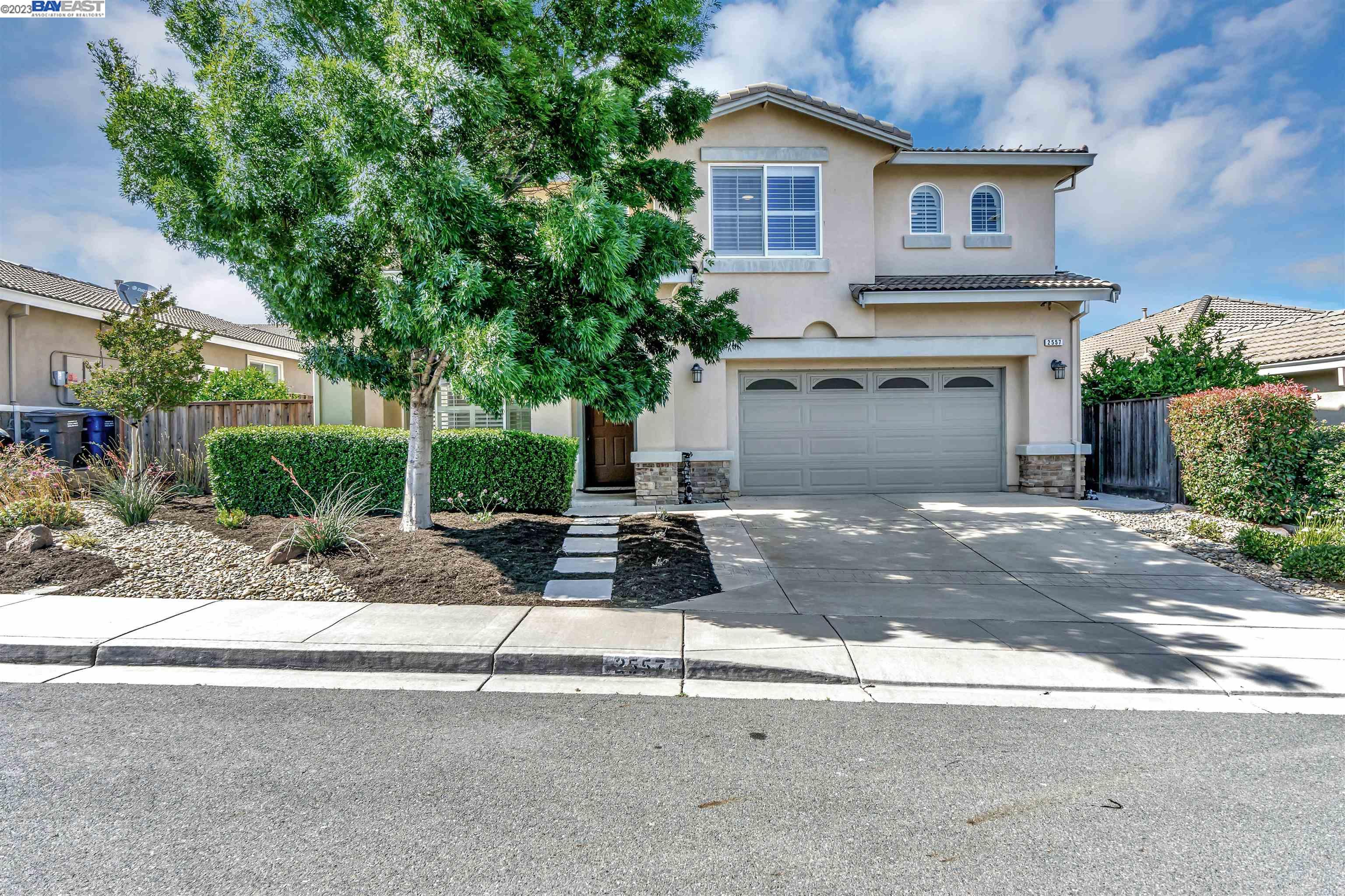 Detail Gallery Image 1 of 1 For 2557 Tampico Dr, Bay Point,  CA 94565-7674 - 5 Beds | 3 Baths