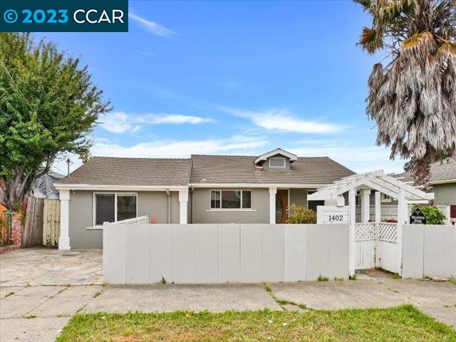 Detail Gallery Image 1 of 1 For 1402 Esmond Ave, Richmond,  CA 94801 - 3 Beds | 2 Baths
