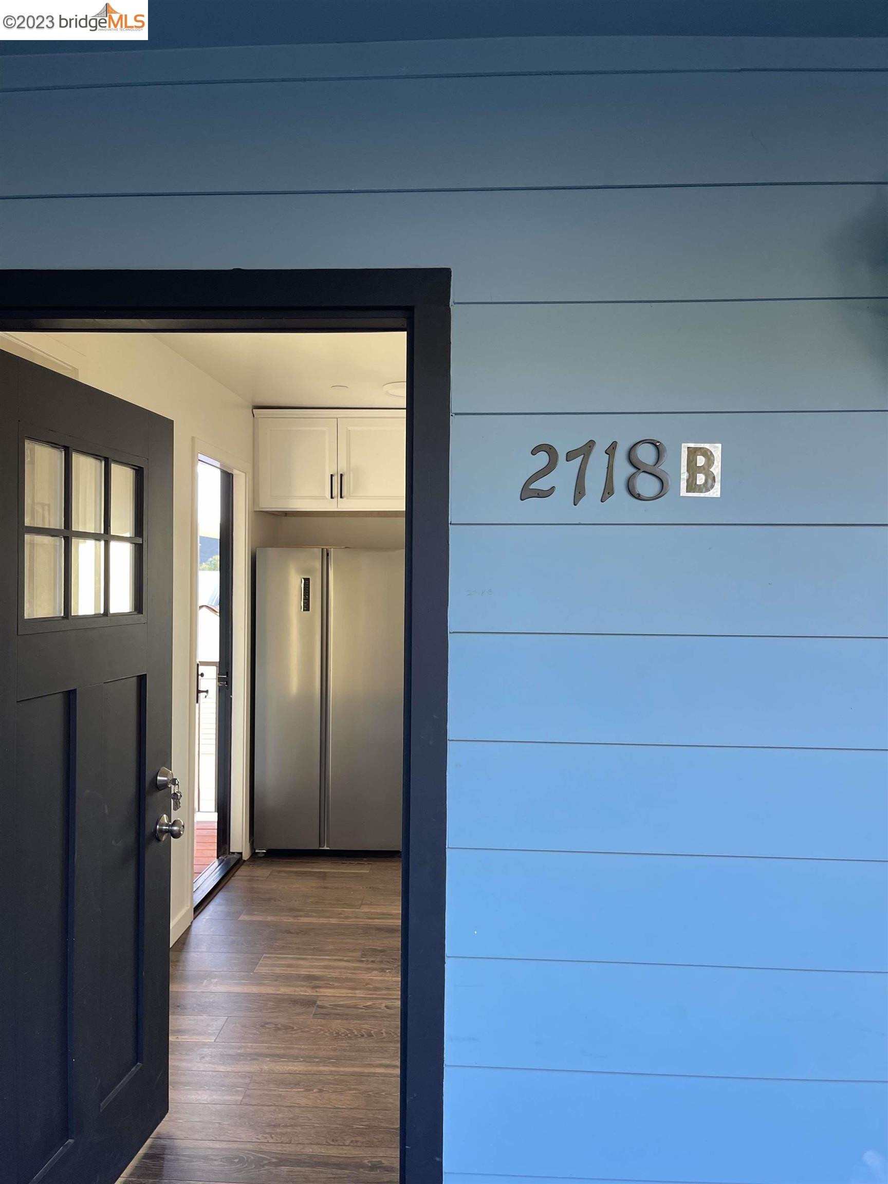 Detail Gallery Image 1 of 1 For 2718 Durant Ave #B,  Berkeley,  CA 94704-1725 - 3 Beds | 1 Baths