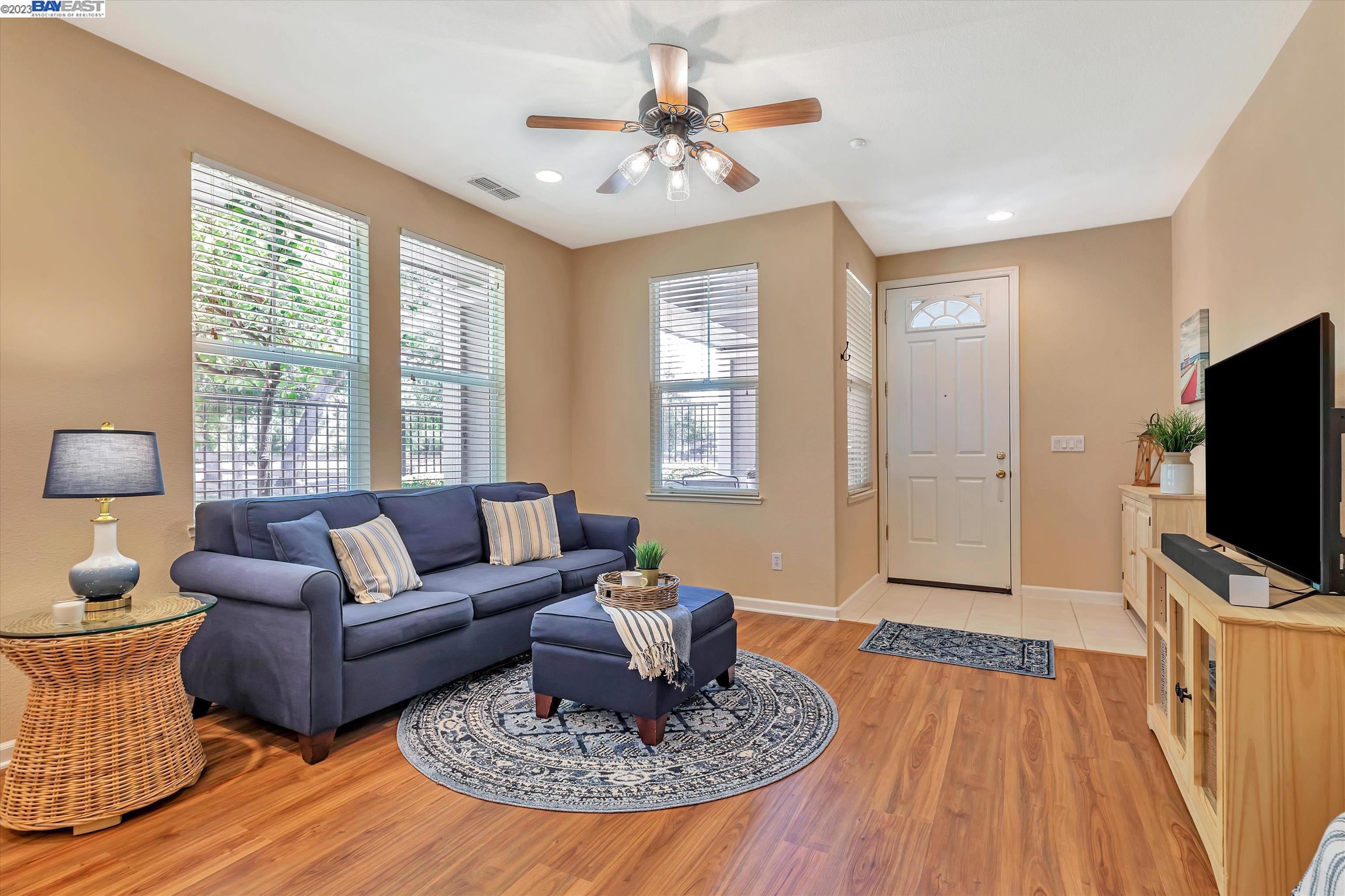 Photo #3: 41030912 Listing 