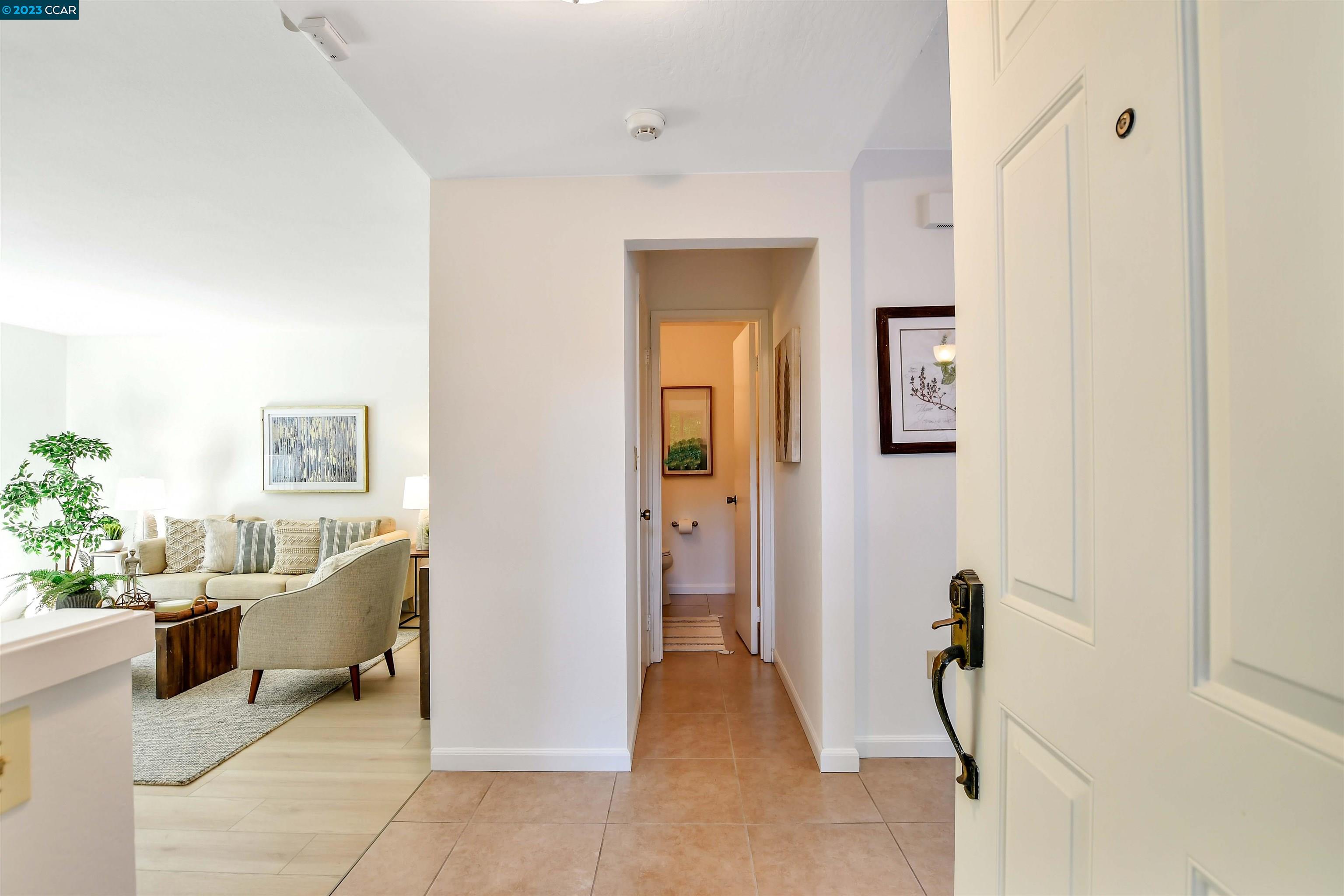 Photo #4: 41030918 Listing 