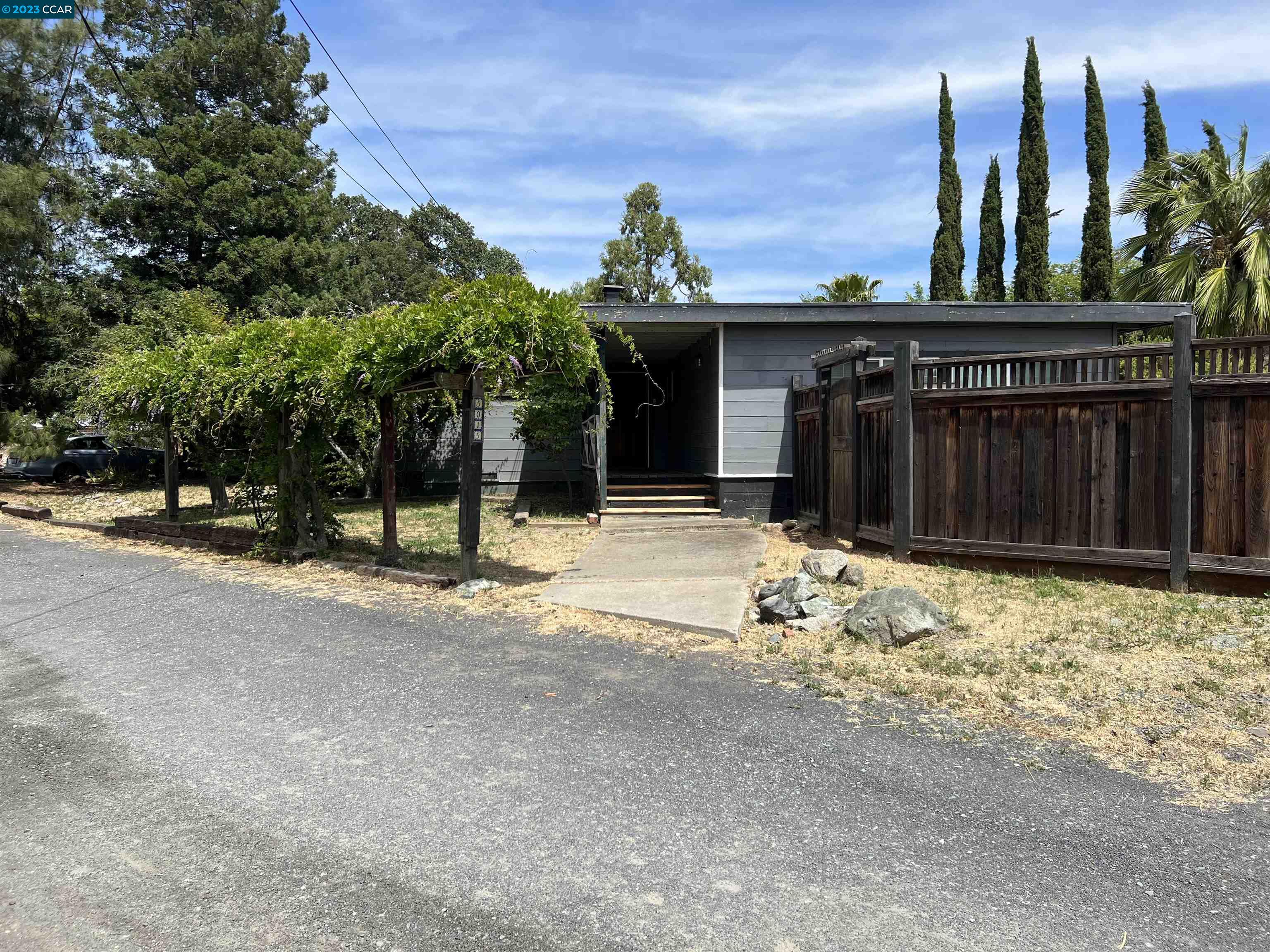Detail Gallery Image 1 of 1 For 5015 Laurel Dr, Concord,  CA 94521-1448 - 4 Beds | 2 Baths