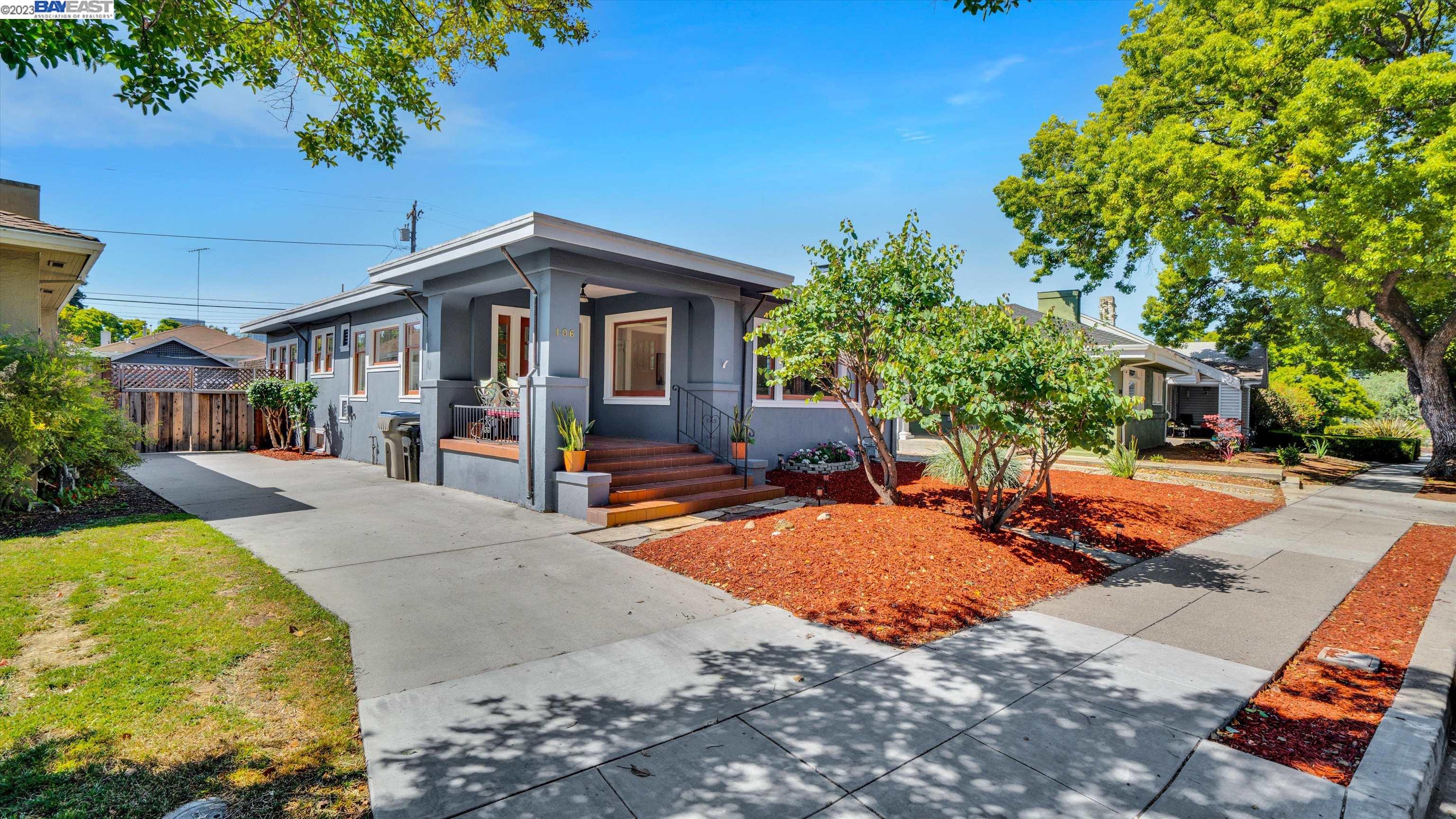 Detail Gallery Image 1 of 1 For 106 Hawthorne Way, San Jose,  CA 95110 - 3 Beds | 1/1 Baths
