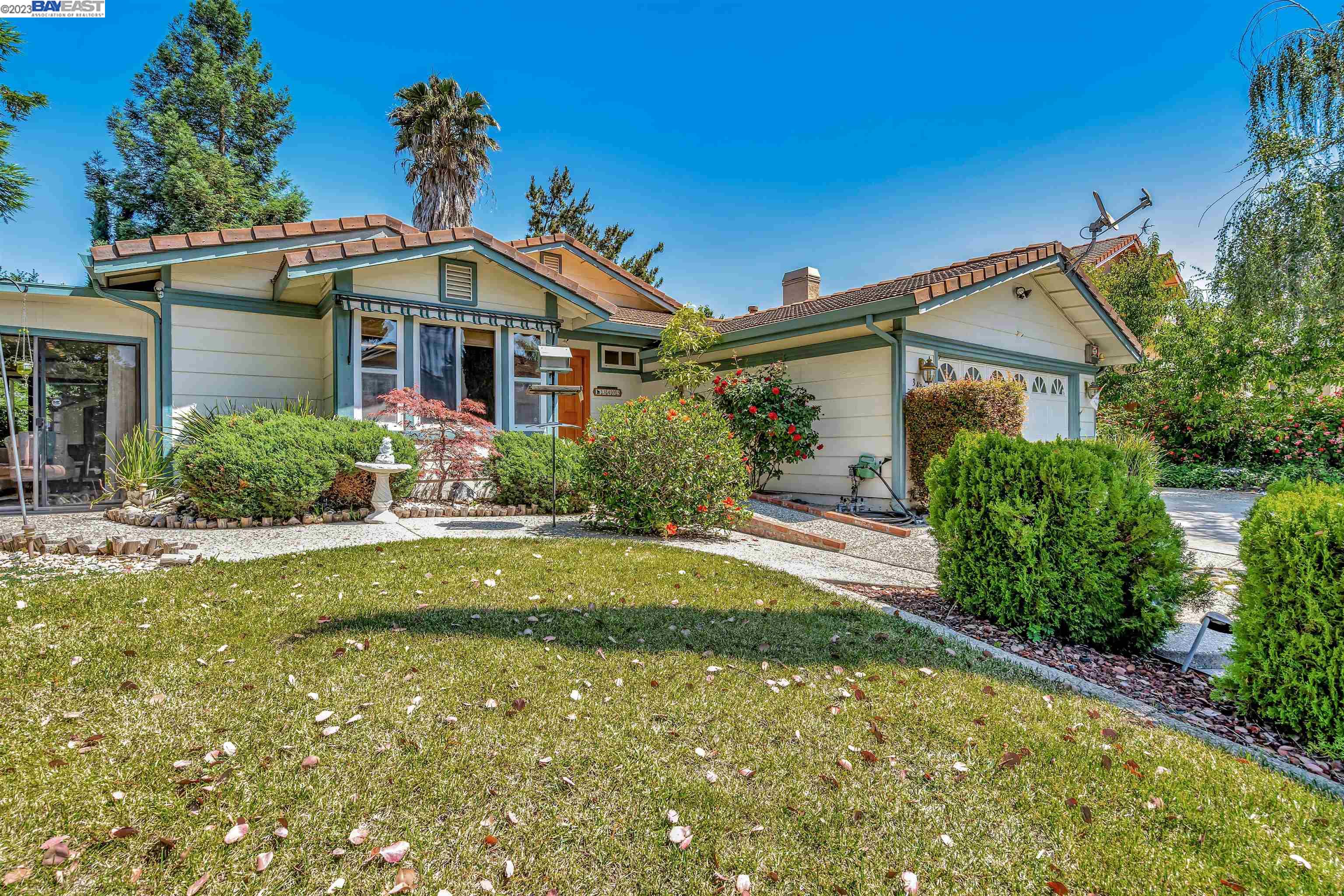 Detail Gallery Image 1 of 1 For 3405 Ambum Ave, San Jose,  CA 95148 - 3 Beds | 2 Baths