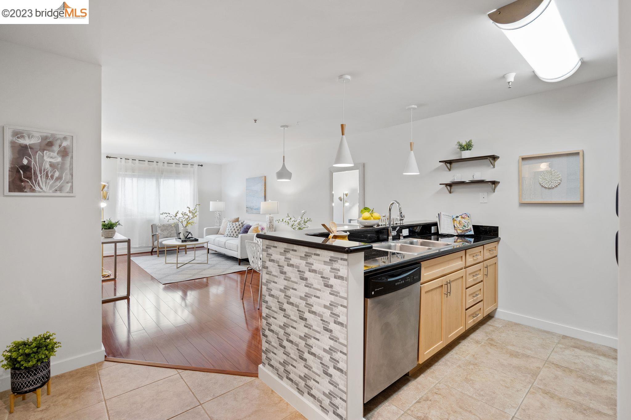 Photo #5: 41031279 Listing 