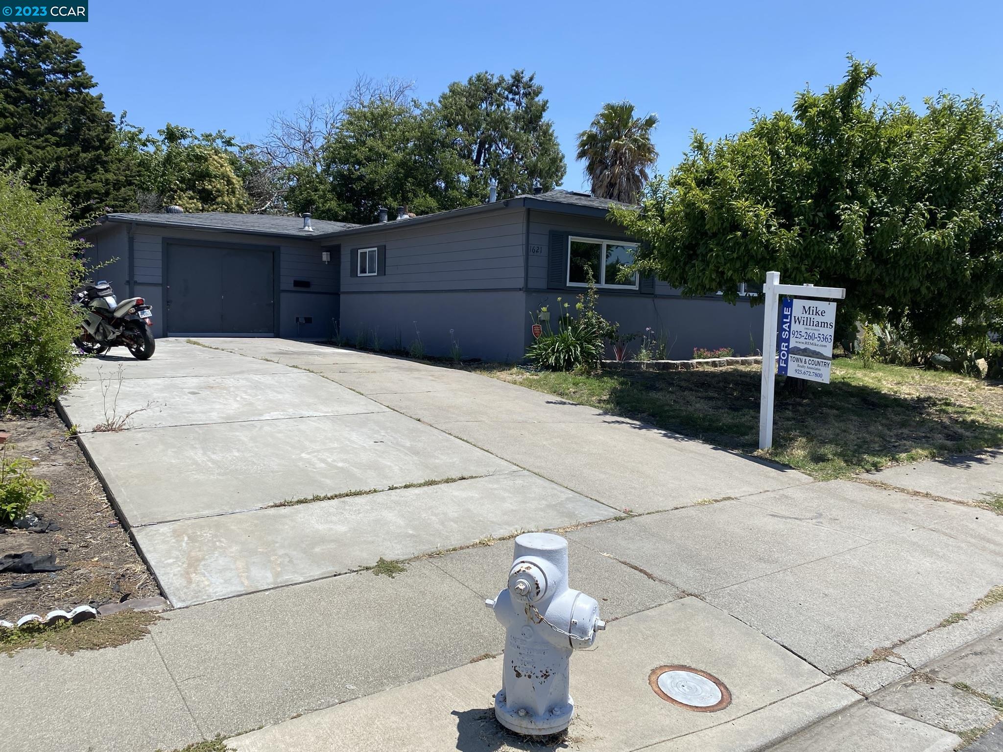 Detail Gallery Image 1 of 1 For 1621 Bruce St, Antioch,  CA 94509 - 3 Beds | 1 Baths