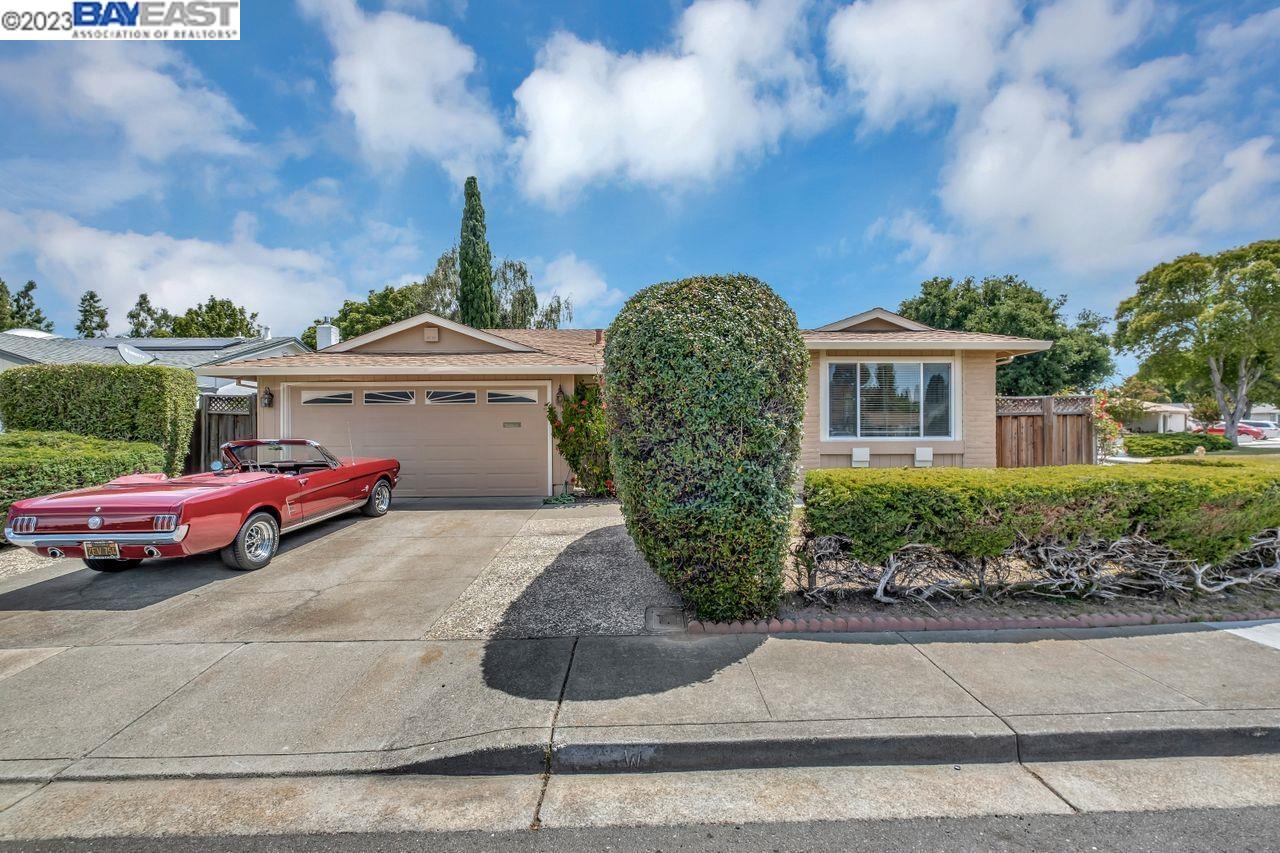 Detail Gallery Image 1 of 1 For 34290 Atteridge Pl, Fremont,  CA 94555 - 4 Beds | 2 Baths