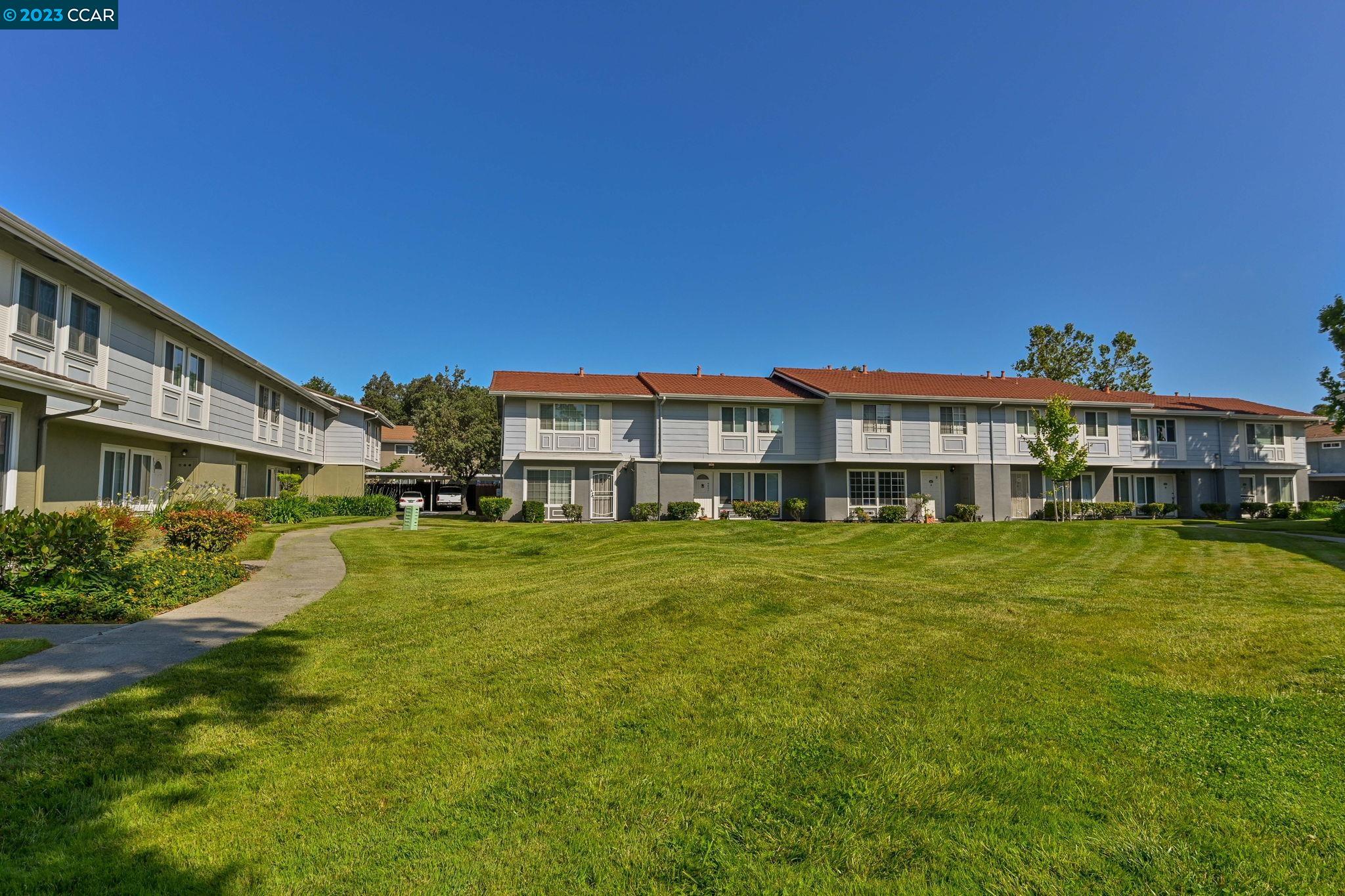 Photo #2: 41031667 Listing 