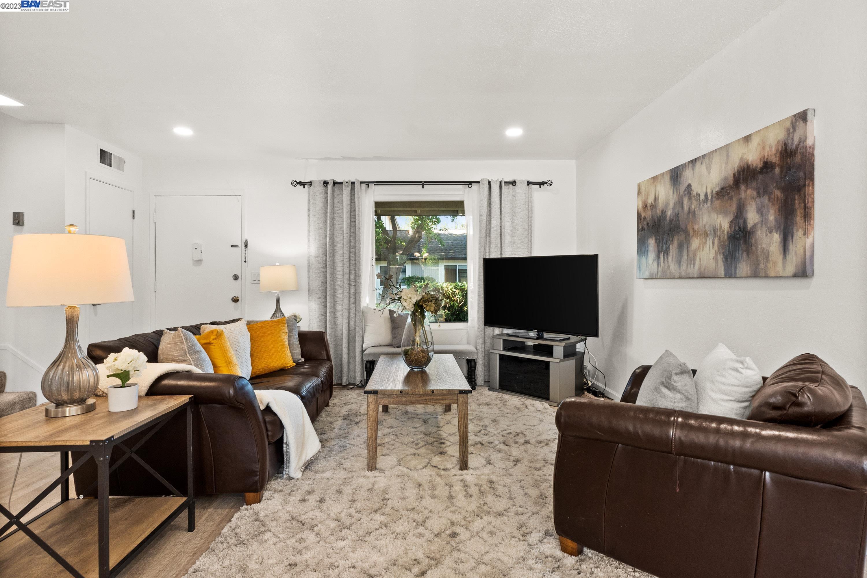Photo #4: 41031669 Listing 