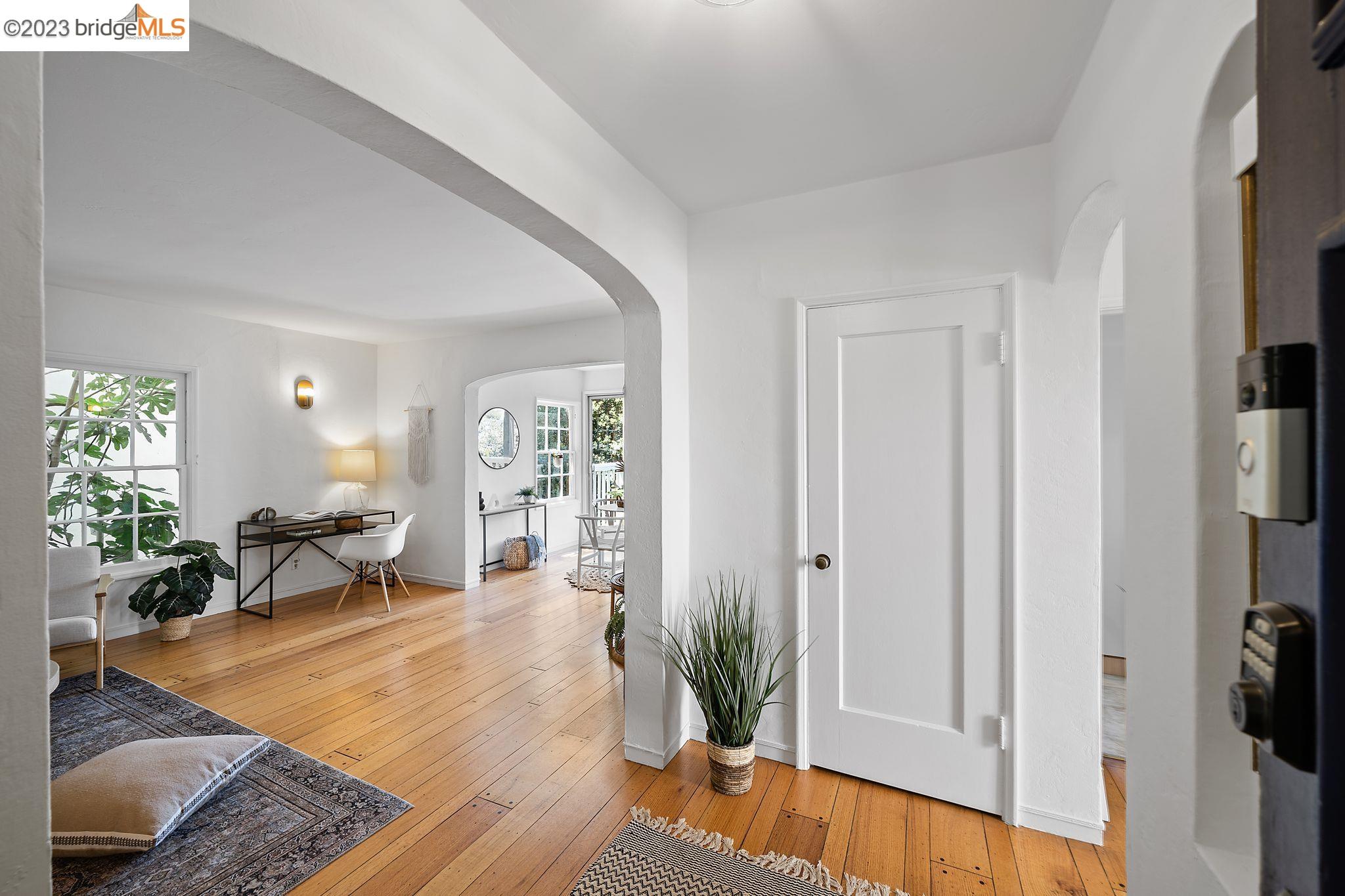 Photo #6: 41031905 Listing 