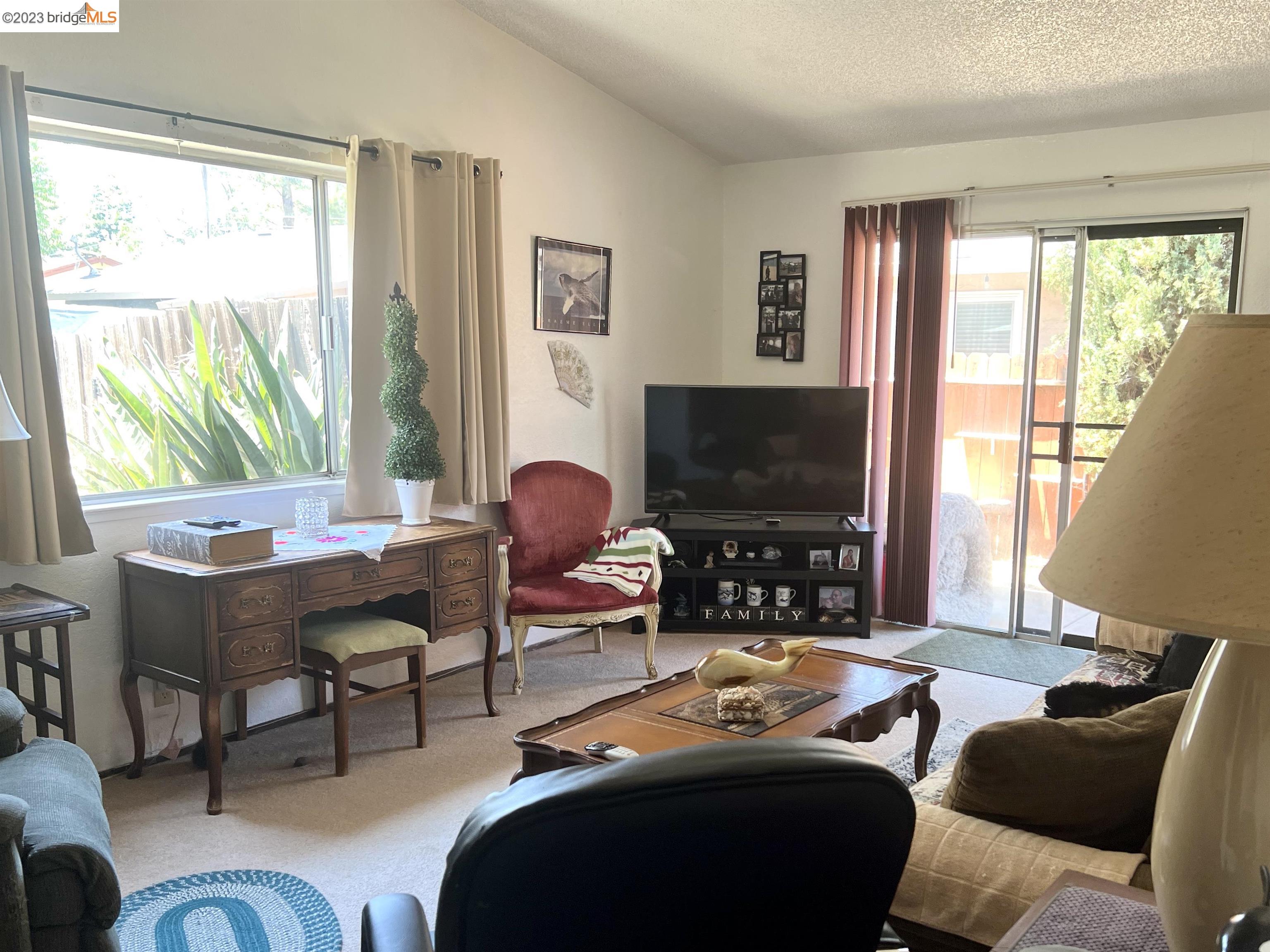 Photo #2: 41032166 Listing 