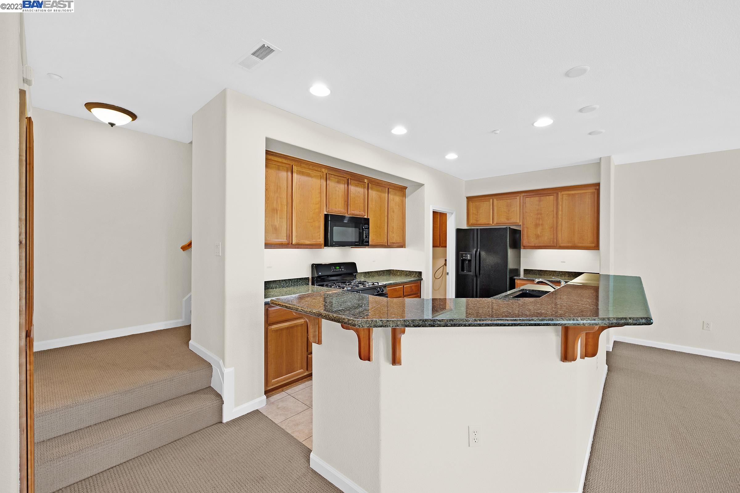 Photo #3: 41032215 Listing 