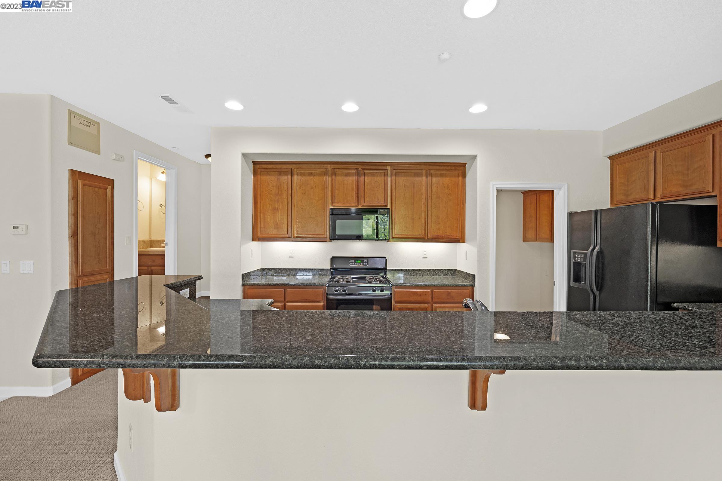 Photo #5: 41032215 Listing 