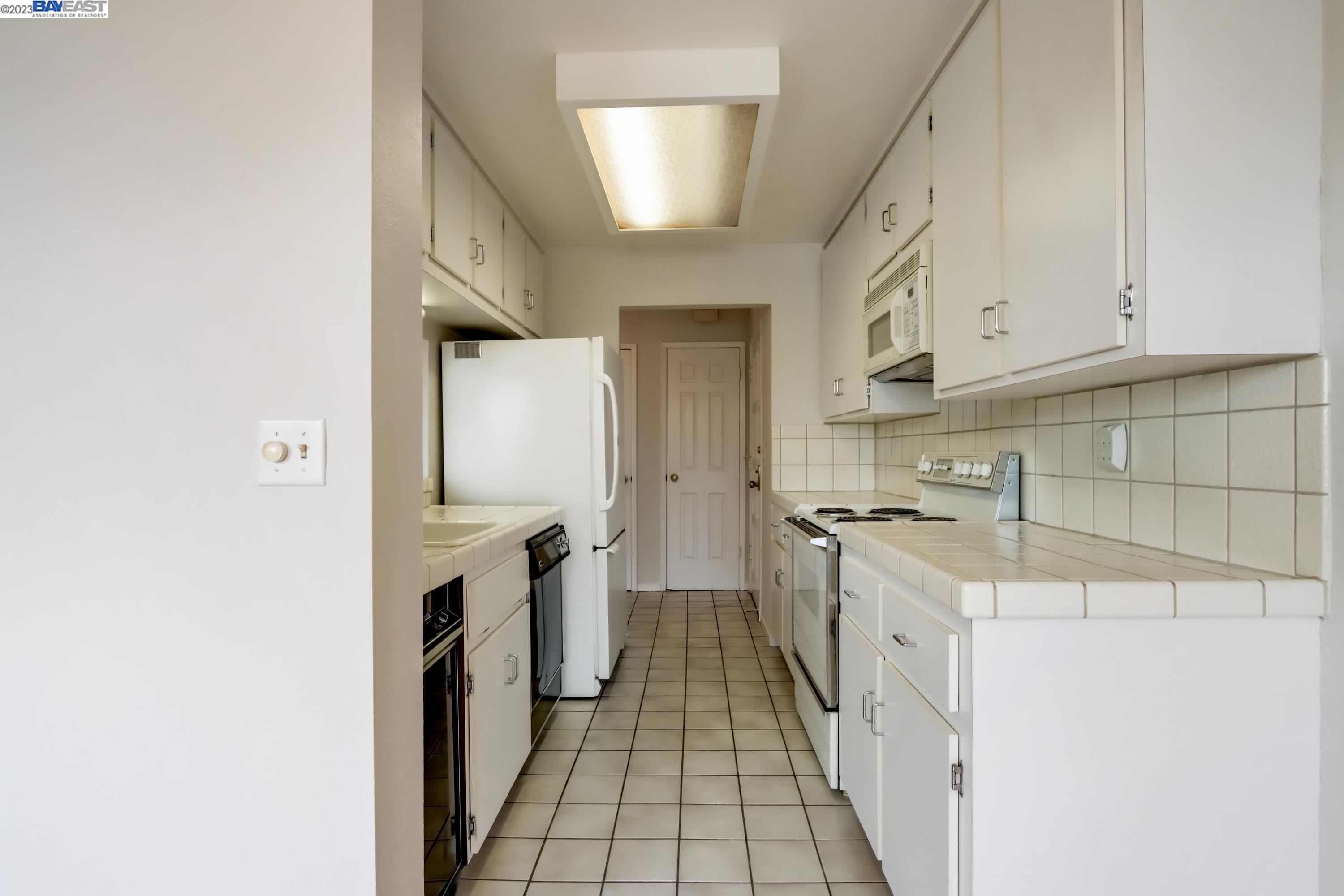Photo #6: 41032277 Listing 