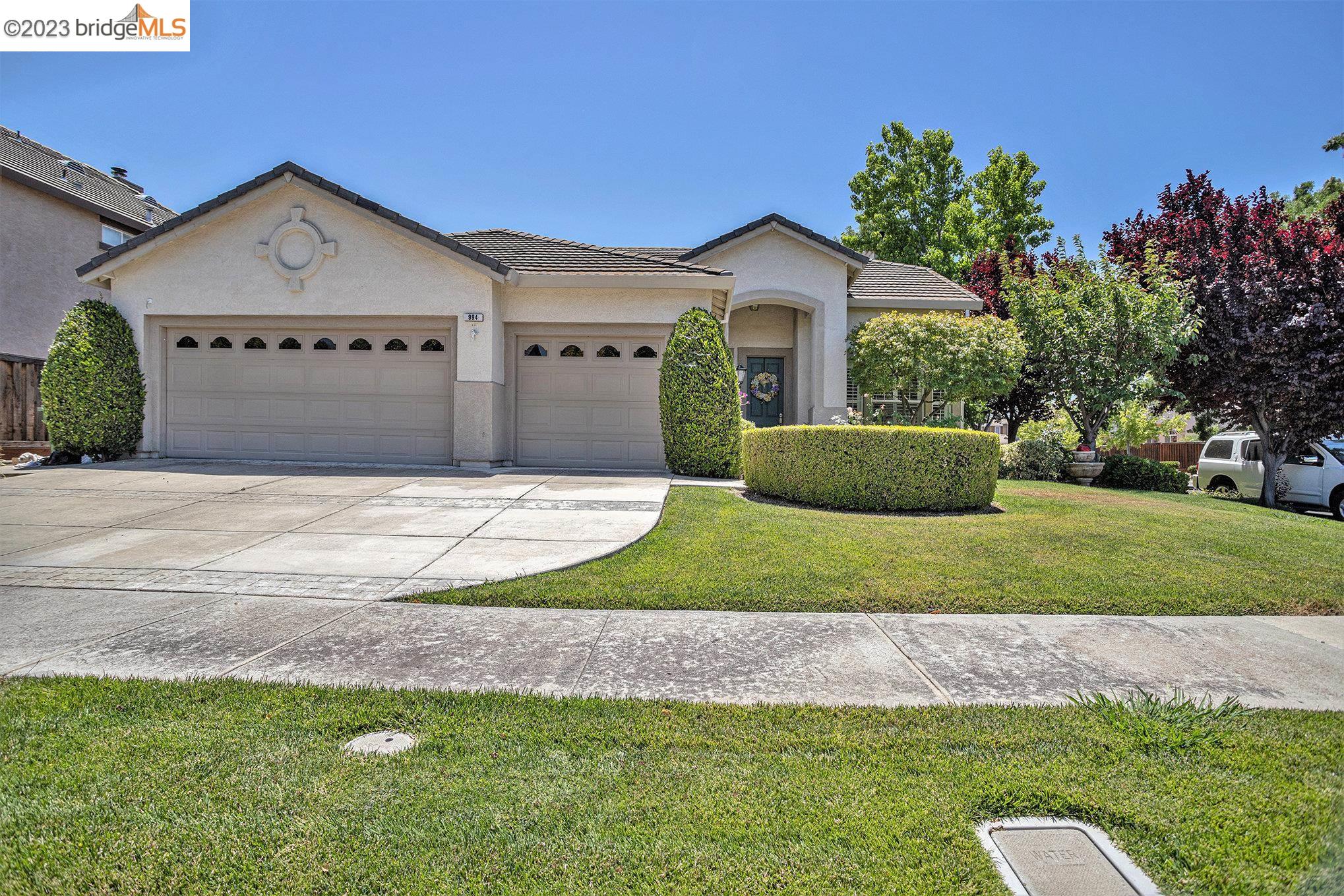 Detail Gallery Image 1 of 1 For 994 Country Glen Ln, Brentwood,  CA 94513 - 3 Beds | 2 Baths