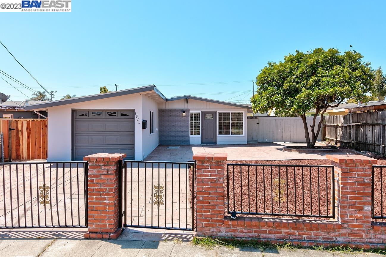 Detail Gallery Image 1 of 1 For 1828 Florida St, Hayward,  CA 94545 - 3 Beds | 2 Baths