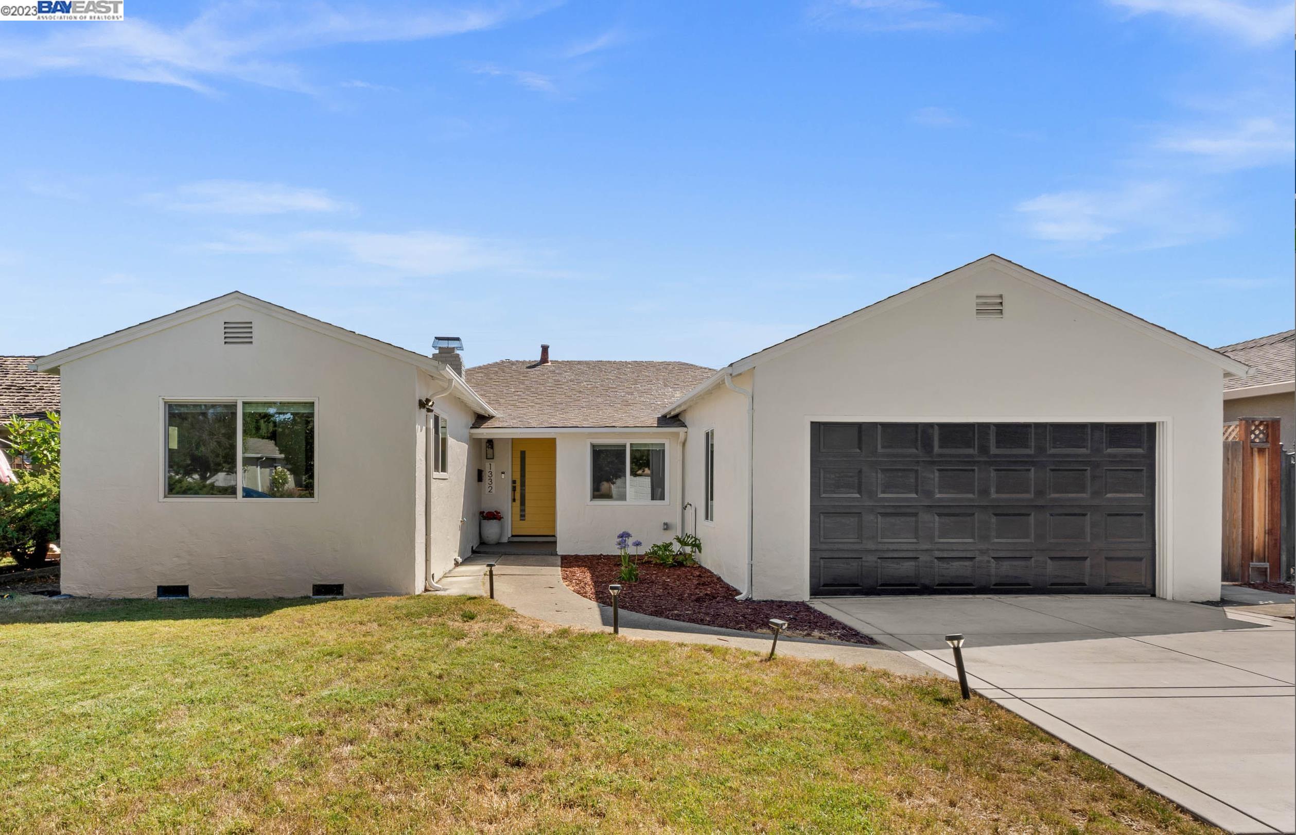 Detail Gallery Image 1 of 1 For 1332 Santa Paula Ave, San Jose,  CA 95110 - 4 Beds | 2 Baths