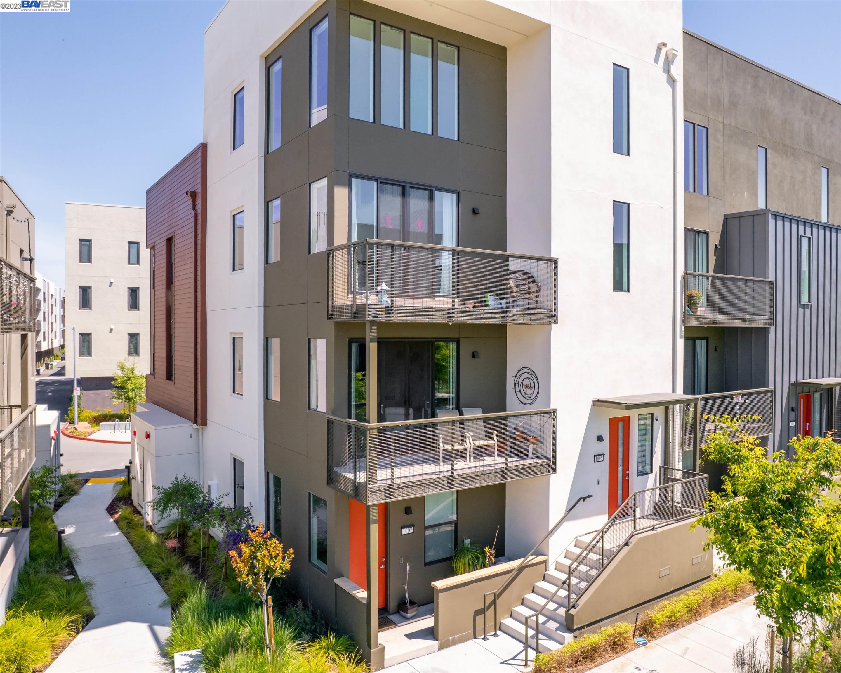 Detail Gallery Image 1 of 1 For 3899 Innovation Way #1007,  Fremont,  CA 94538 - 3 Beds | 3 Baths