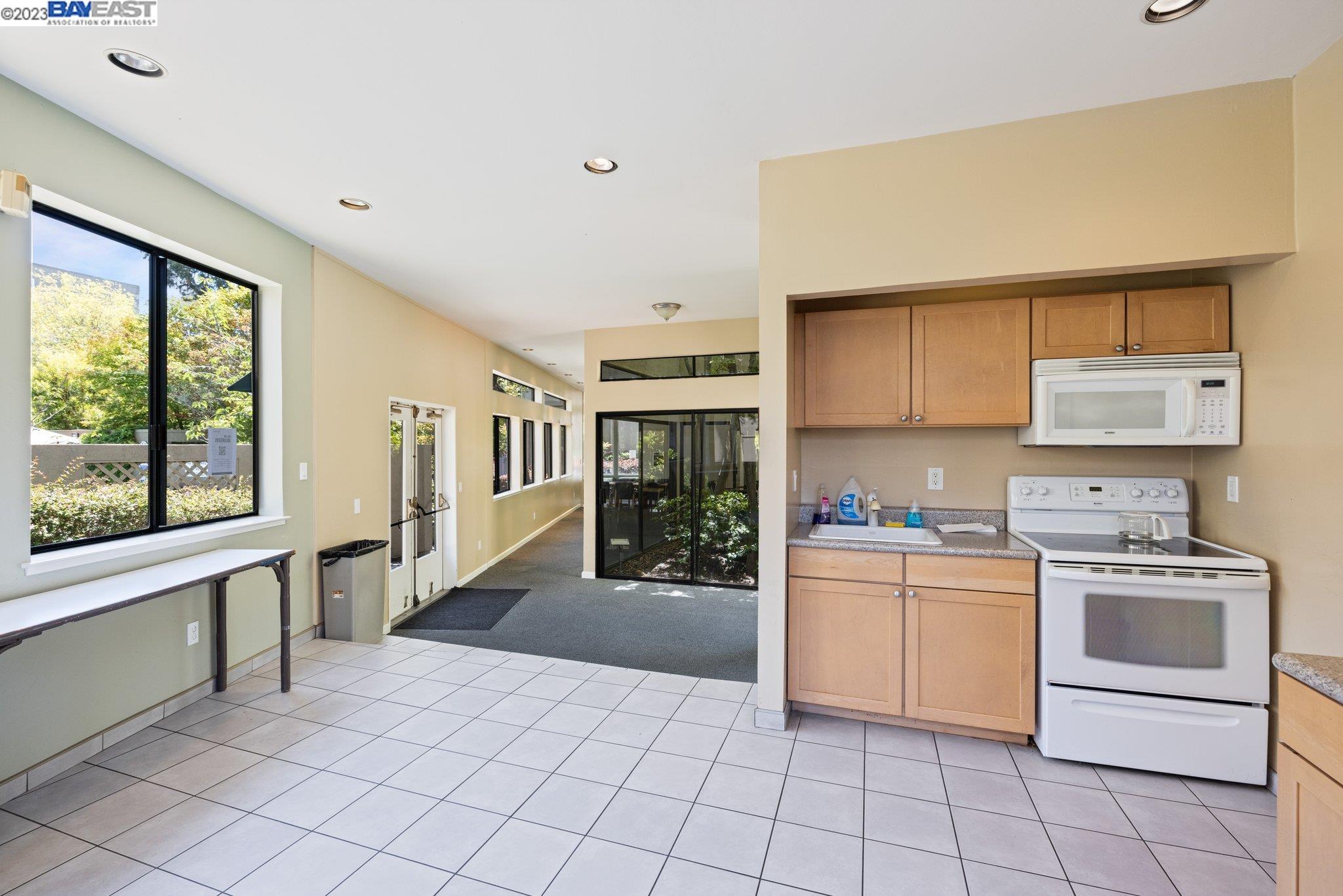 Detail Gallery Image 39 of 50 For 1919 Alameda De Las Pulgas #144,  San Mateo,  CA 94403 - 2 Beds | 1 Baths