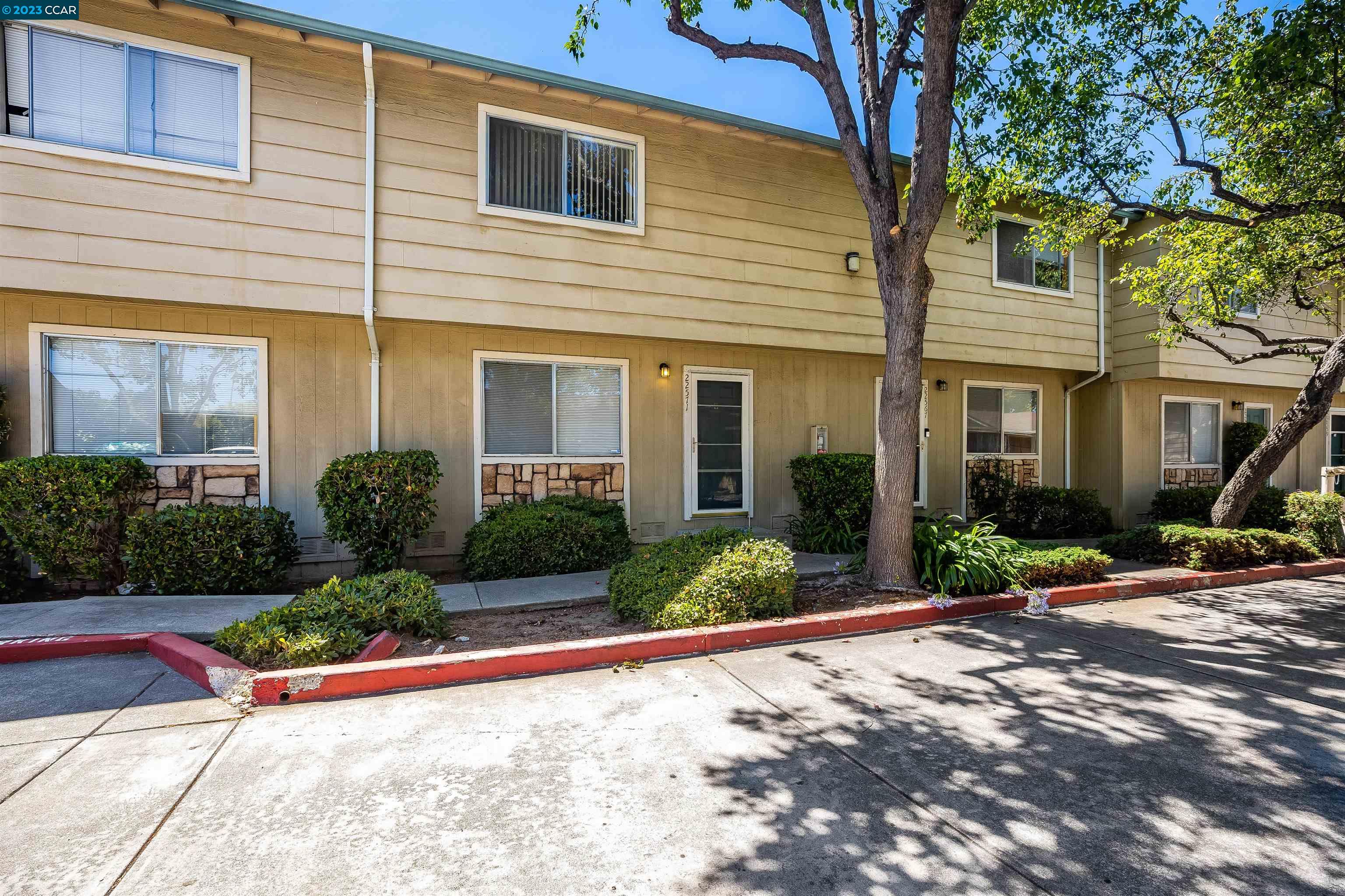 Detail Gallery Image 1 of 1 For 22571 Colton Ct, Hayward,  CA 94541 - 2 Beds | 1/1 Baths