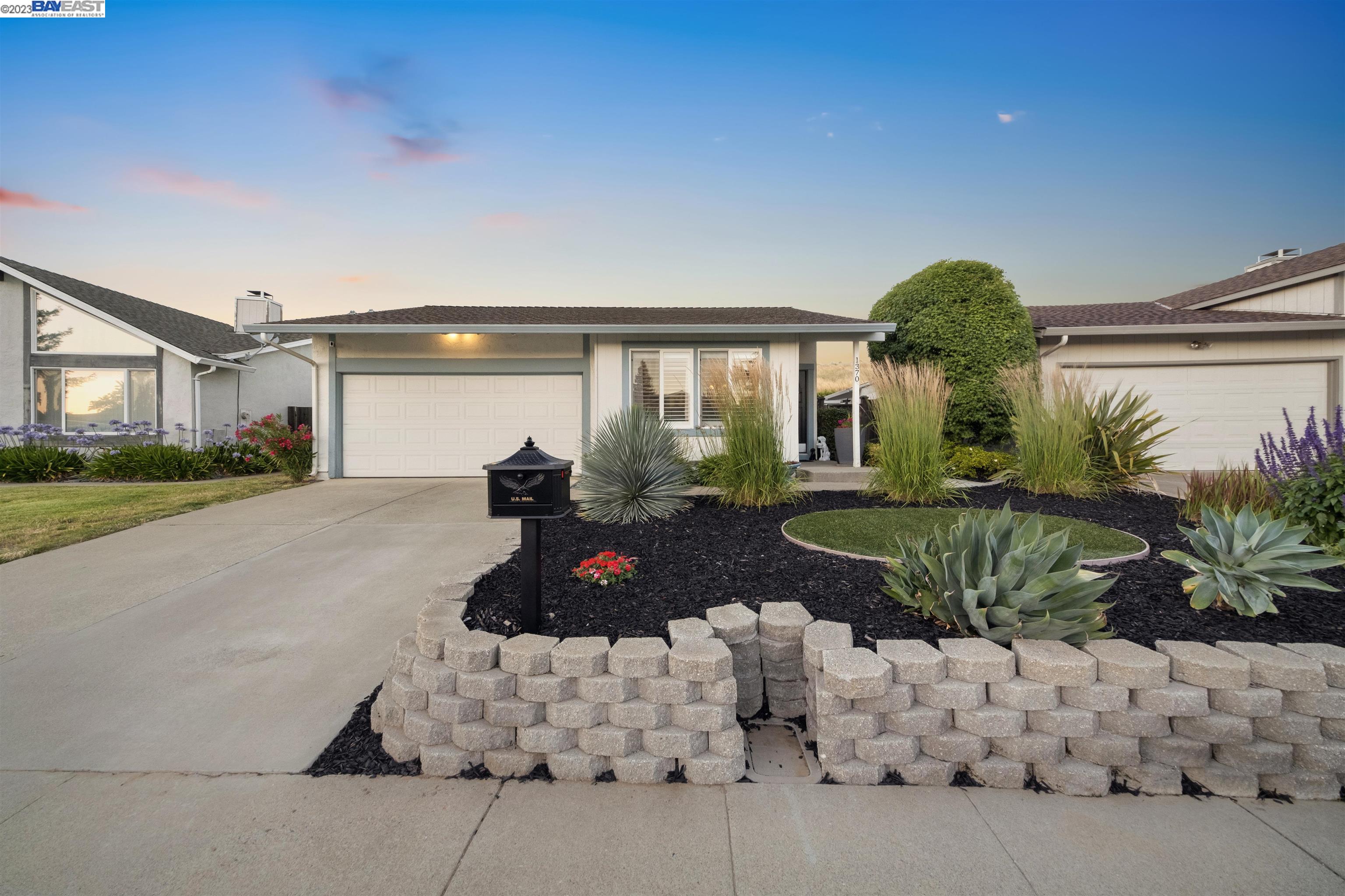 Detail Gallery Image 1 of 1 For 1370 Swallowtail Rd, Concord,  CA 94521-4349 - 3 Beds | 2 Baths