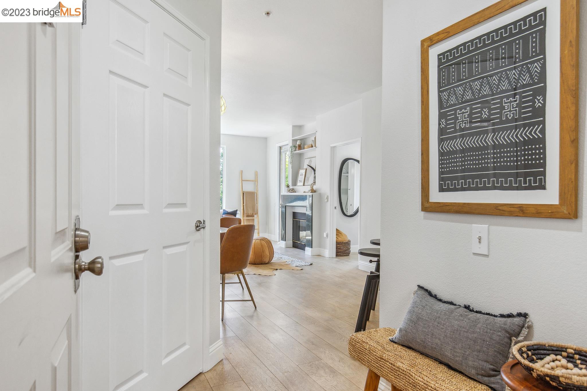 Photo #3: 41032900 Listing 