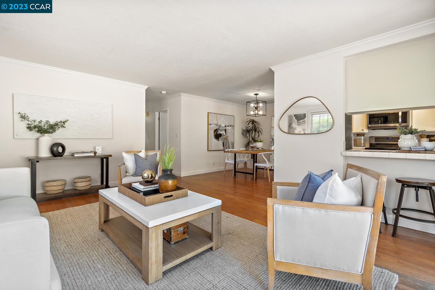 Photo #5: 41033175 Listing 