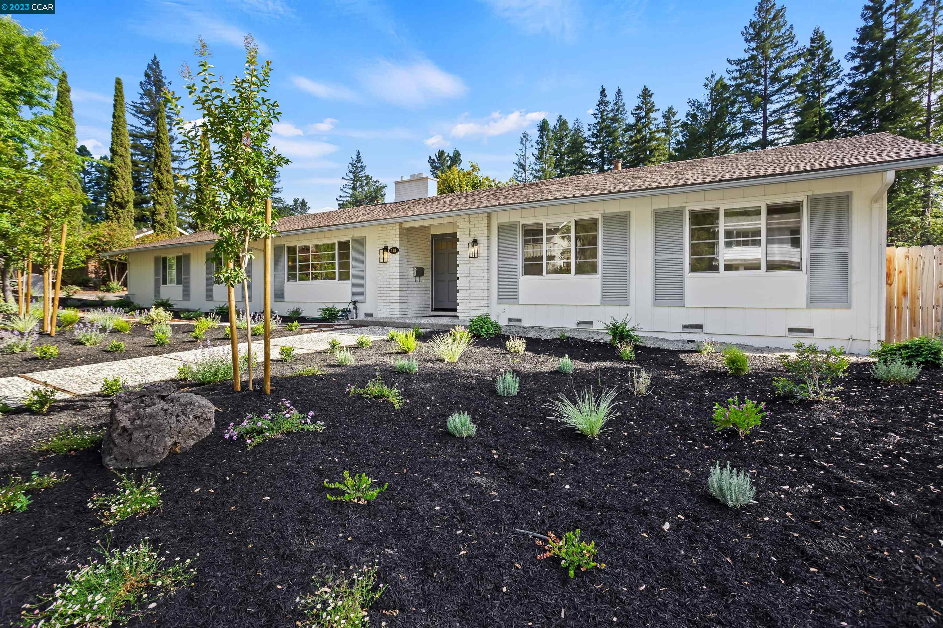 Detail Gallery Image 1 of 1 For 163 Corliss Drive, Moraga,  CA 94556 - 4 Beds | 2/1 Baths