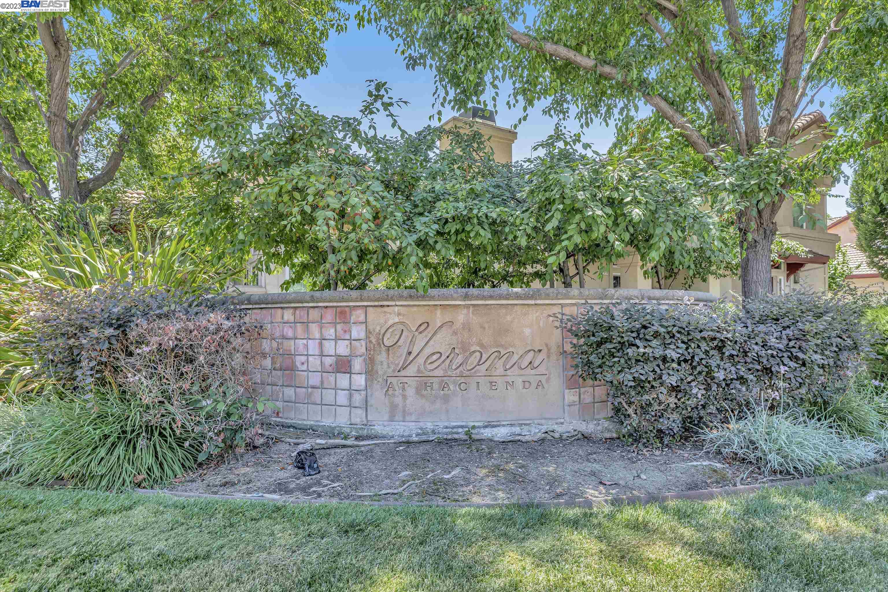 Photo #2: 41033659 Listing 