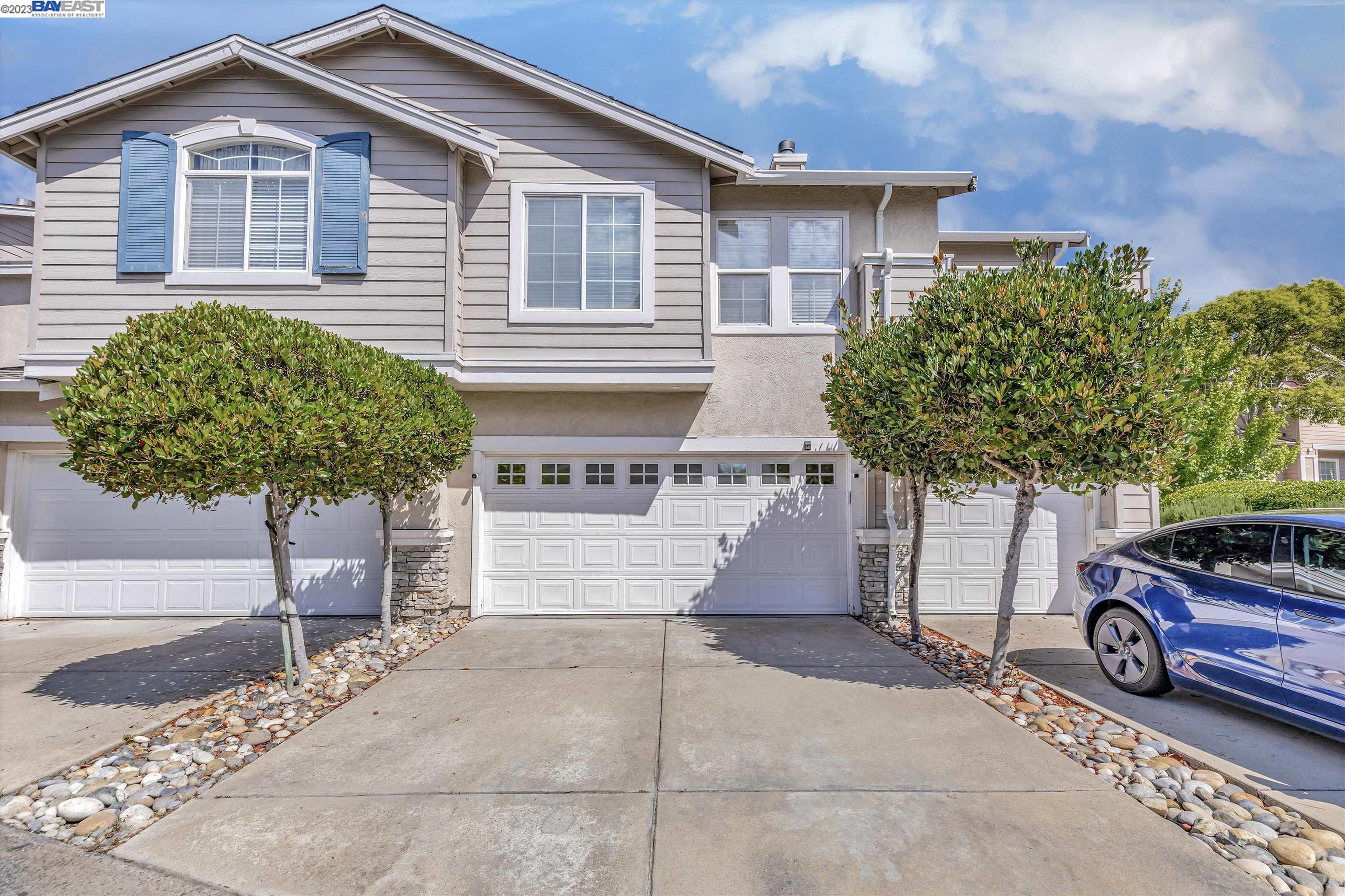 Detail Gallery Image 1 of 1 For 10714 Wallace Ln, Dublin,  CA 94568 - 3 Beds | 2/1 Baths