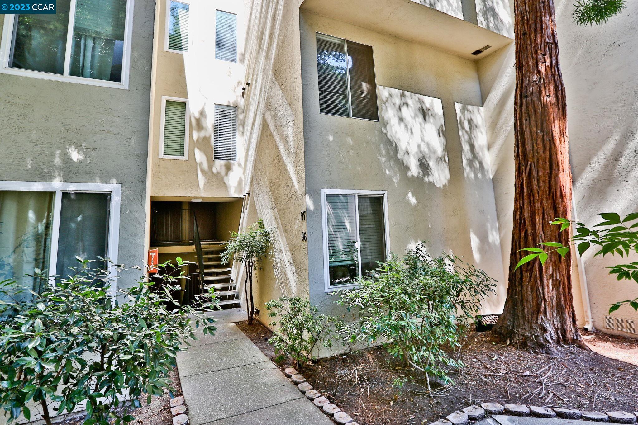 MLS: 41033709 Condo For Sale