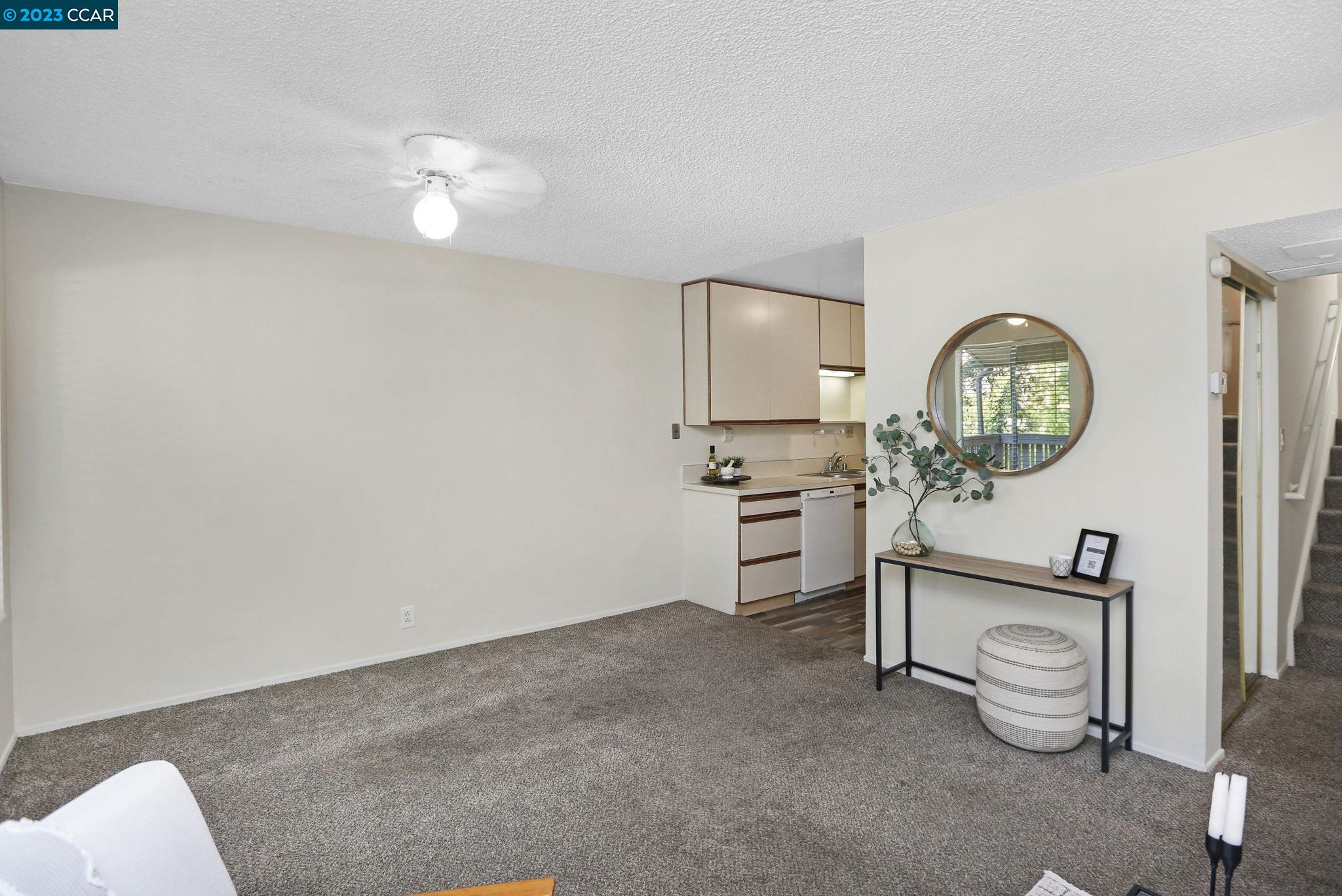 Photo #5: 41033709 Listing 