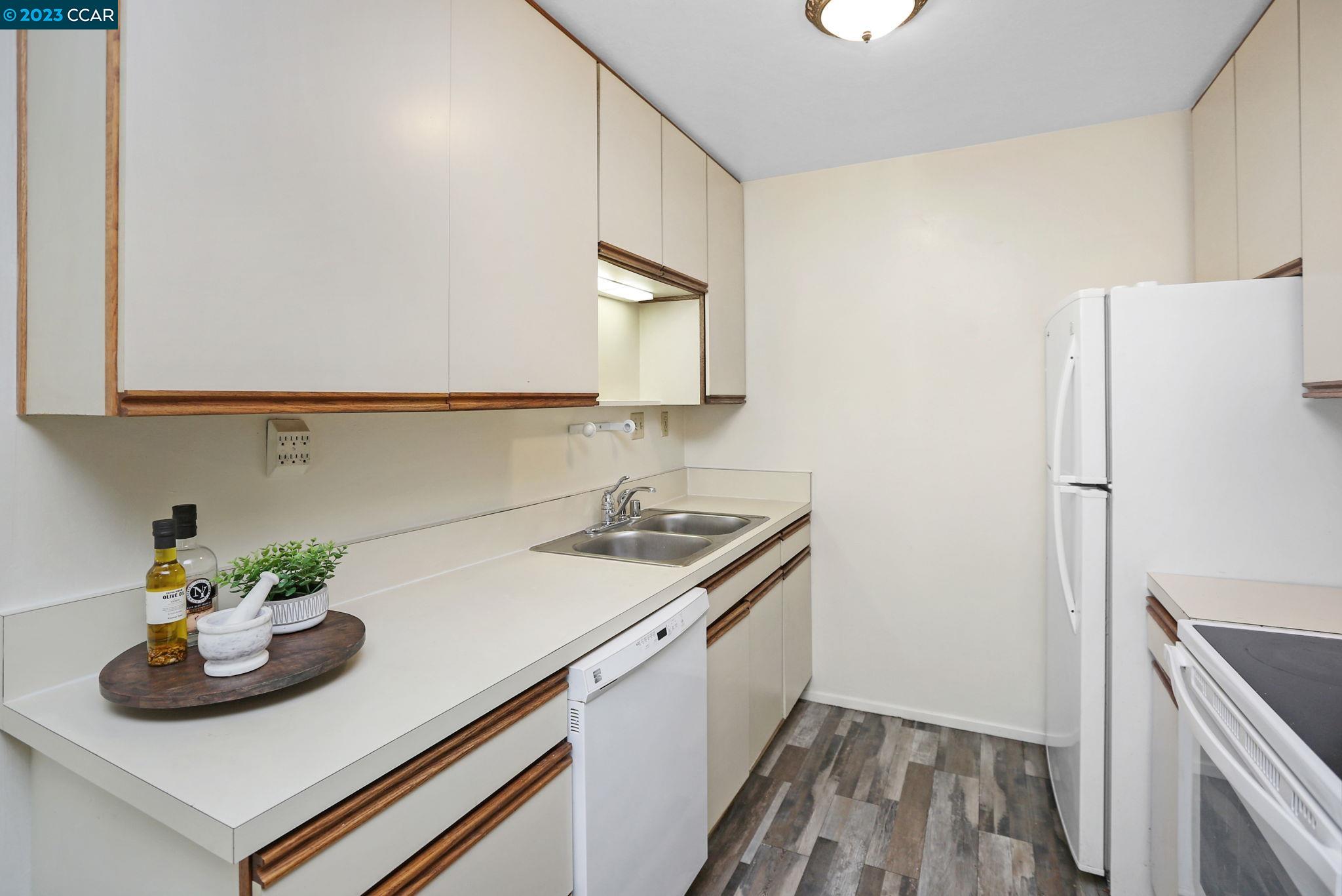 Photo #6: 41033709 Listing 