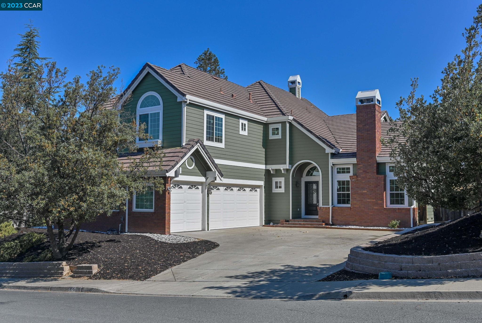 Detail Gallery Image 1 of 1 For 375 Blue Oak Ln, Clayton,  CA 94517 - 5 Beds | 3/1 Baths