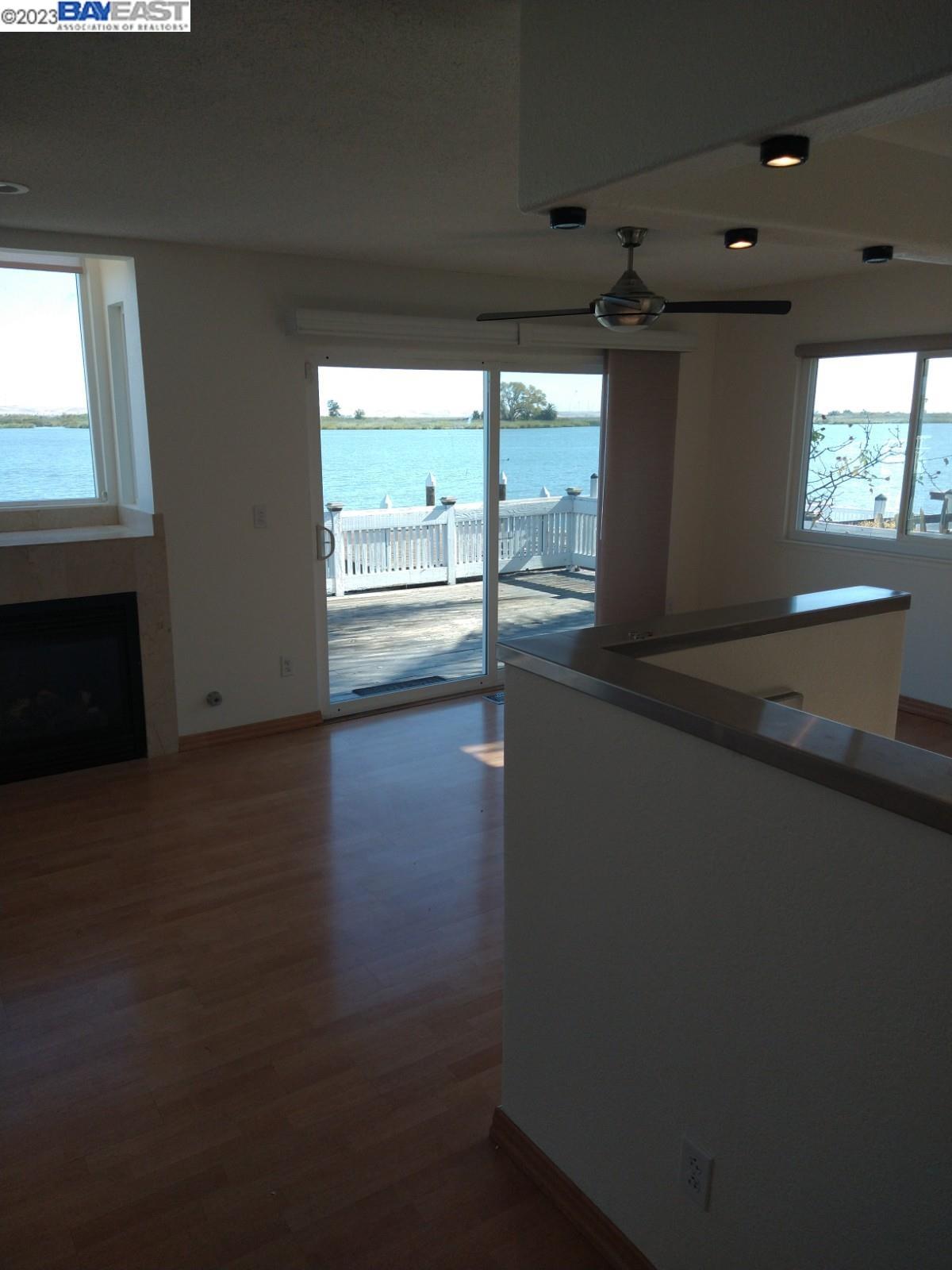 Photo #4: 41033965 Listing 